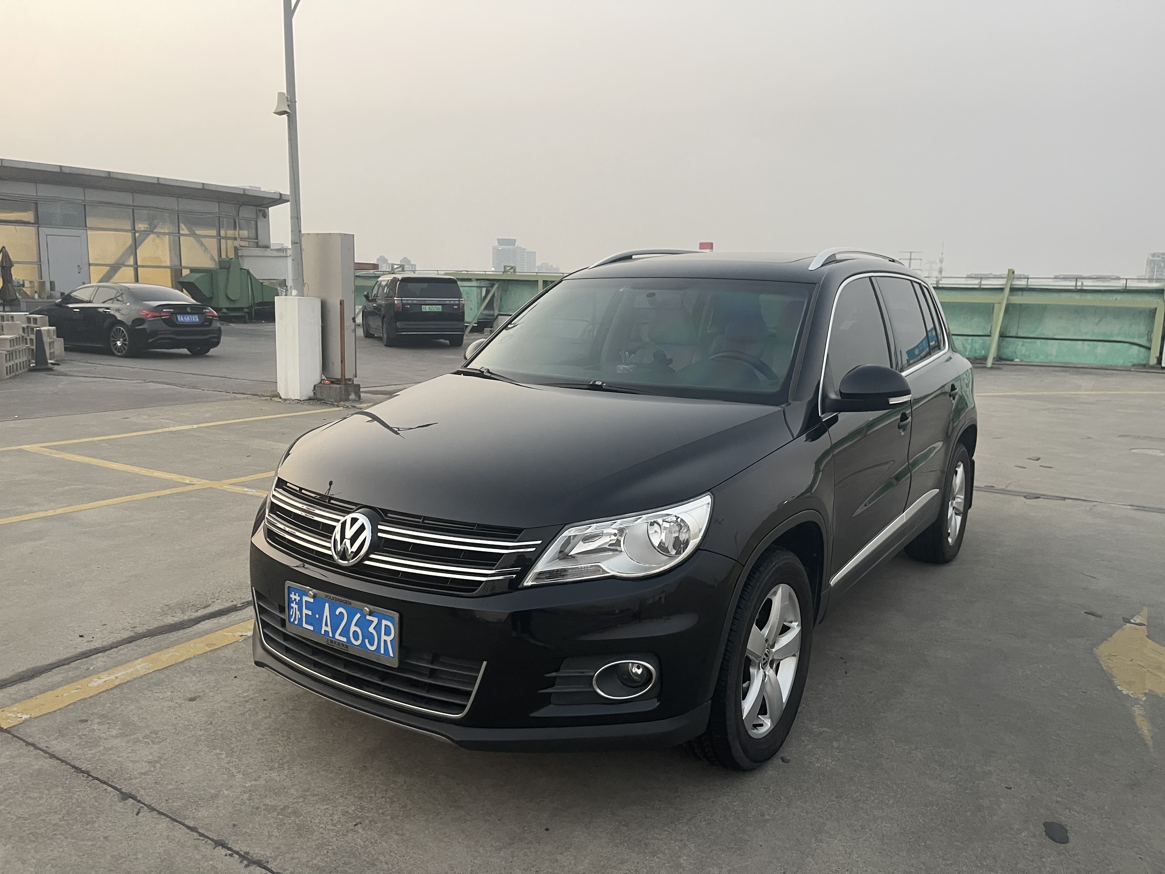 Volkswagen Tiguan 2012 Volkswagen Tiguan 2012 car image