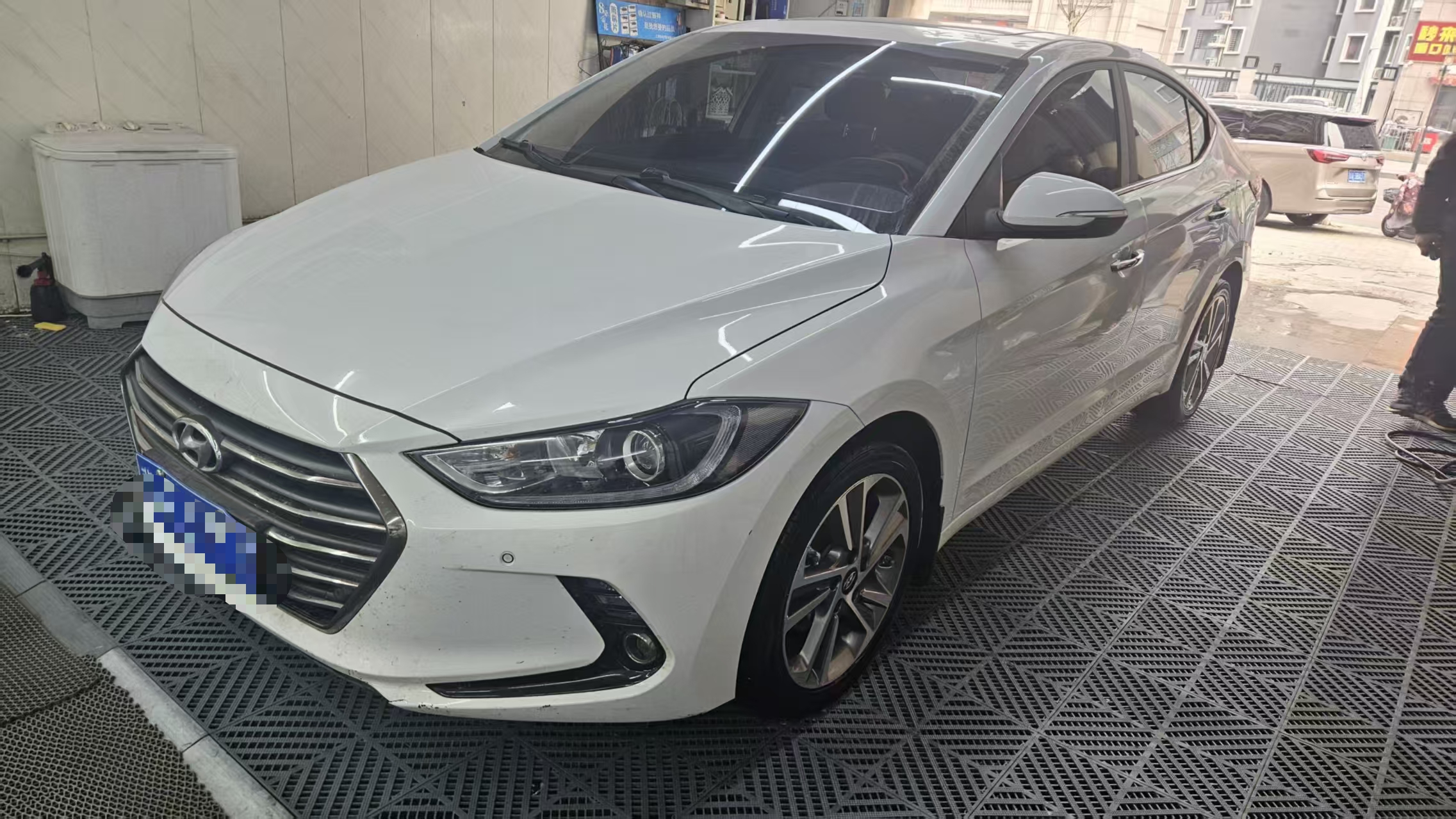 Hyundai Elantra AD 2017 immagine di auto 