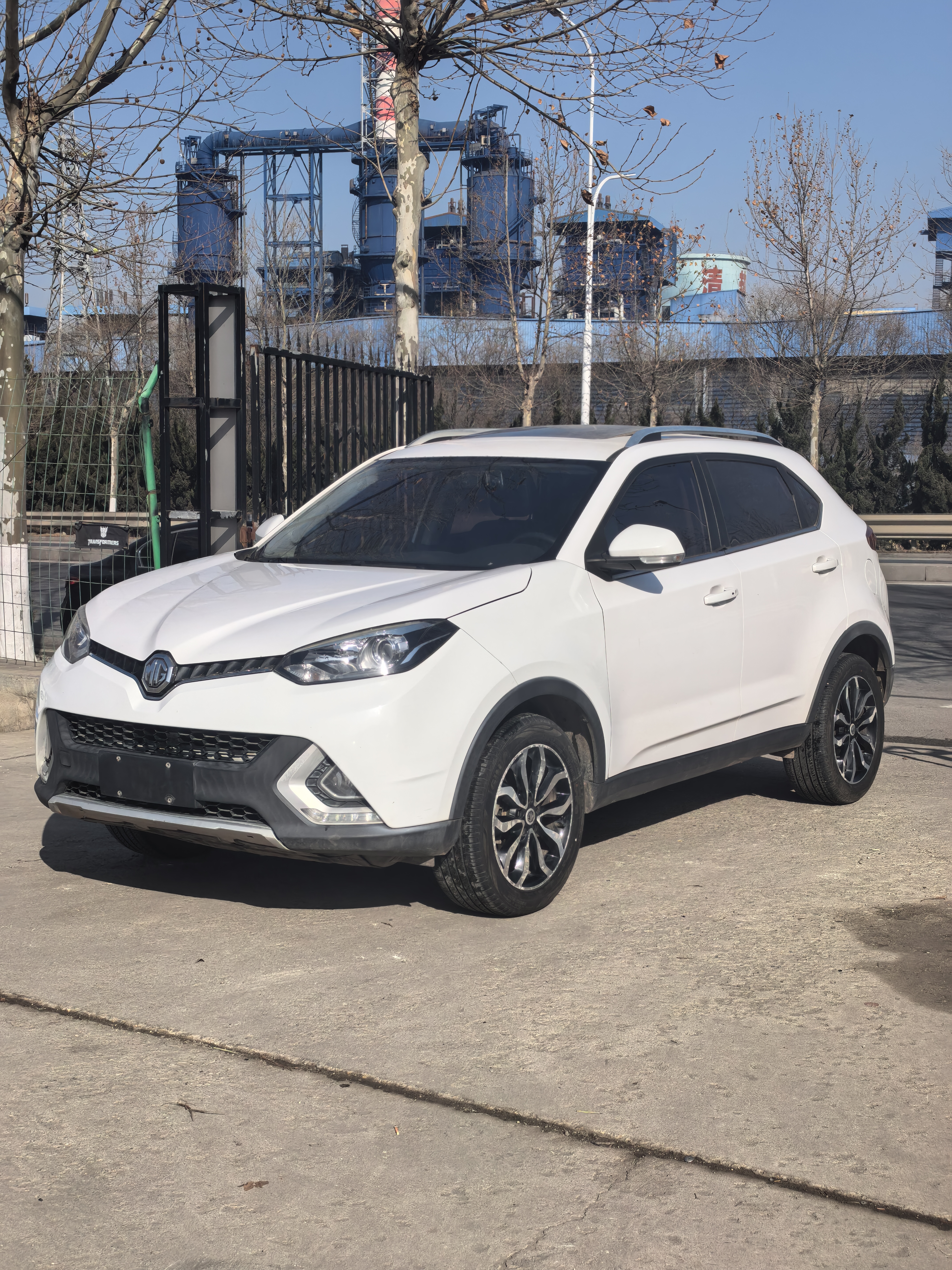 MG GS 2016 MG GS 2016 car image