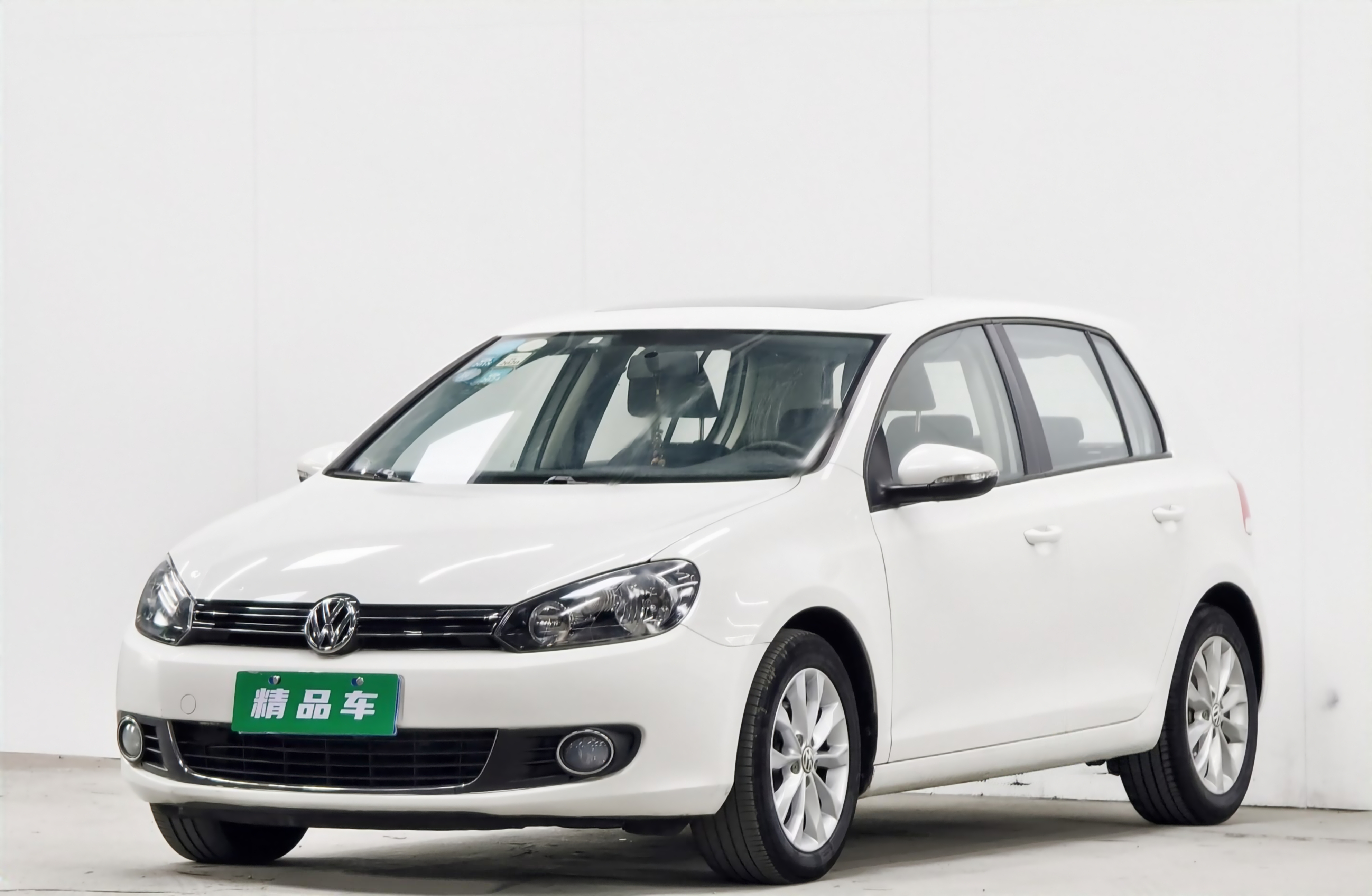 Volkswagen Golf 2014 Volkswagen Golf 2014 car image