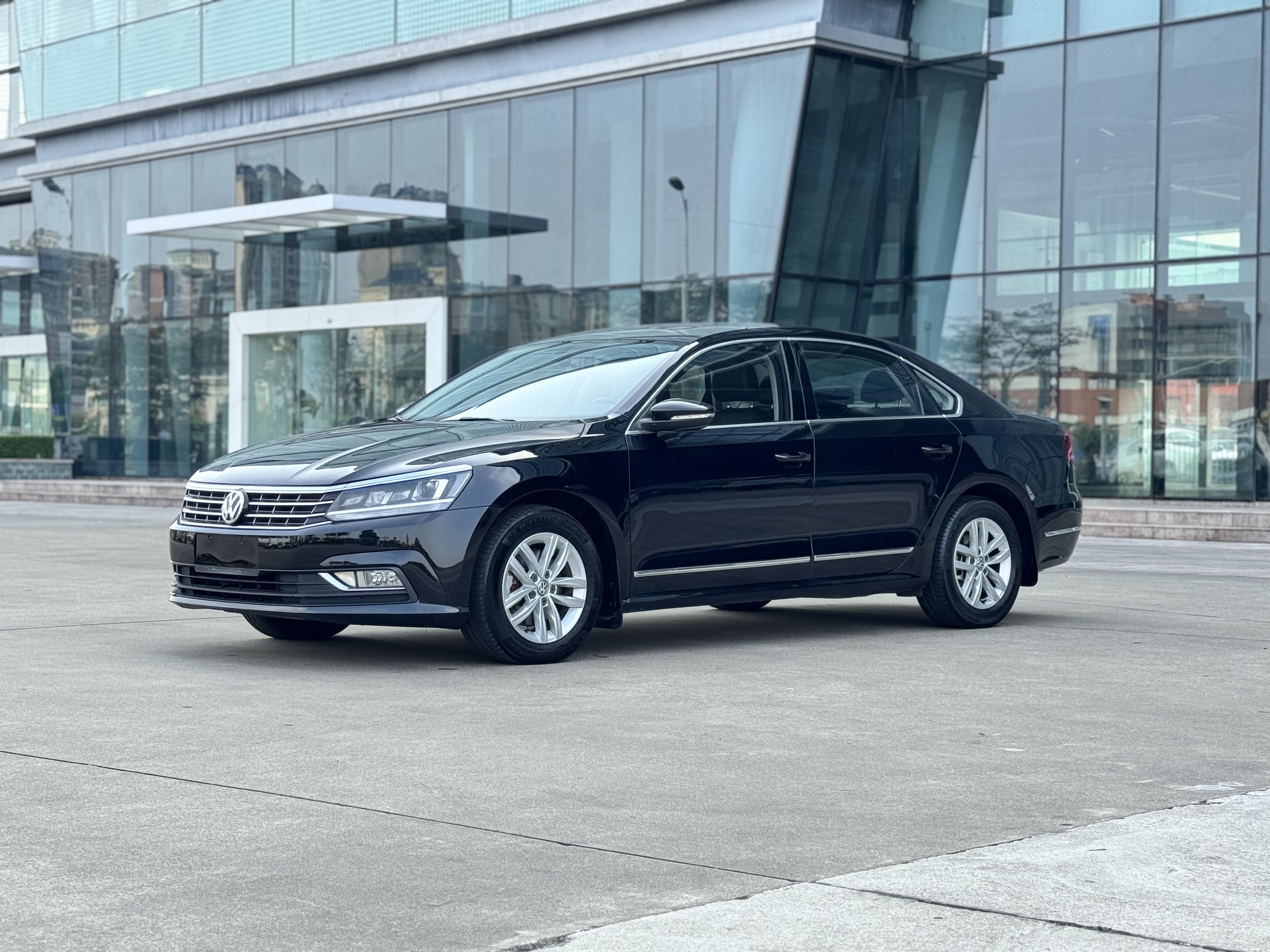Volkswagen Passat 2016 Volkswagen Passat 2016 car image
