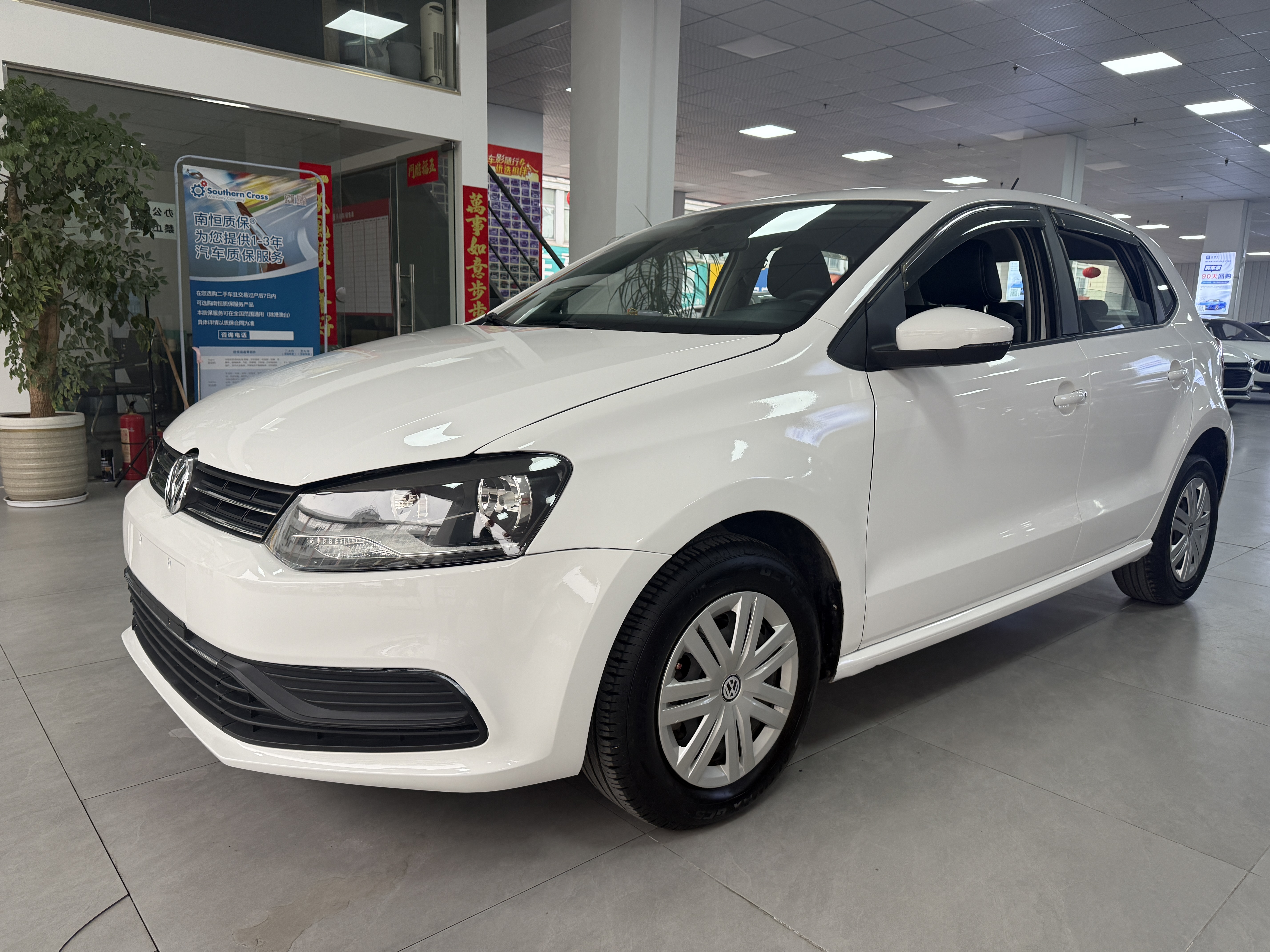 Polo 2018 car image 