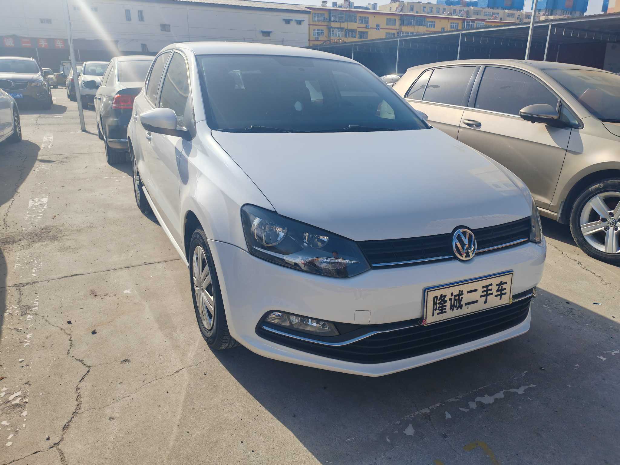 Volkswagen Polo 2017 Volkswagen Polo 2017 car image