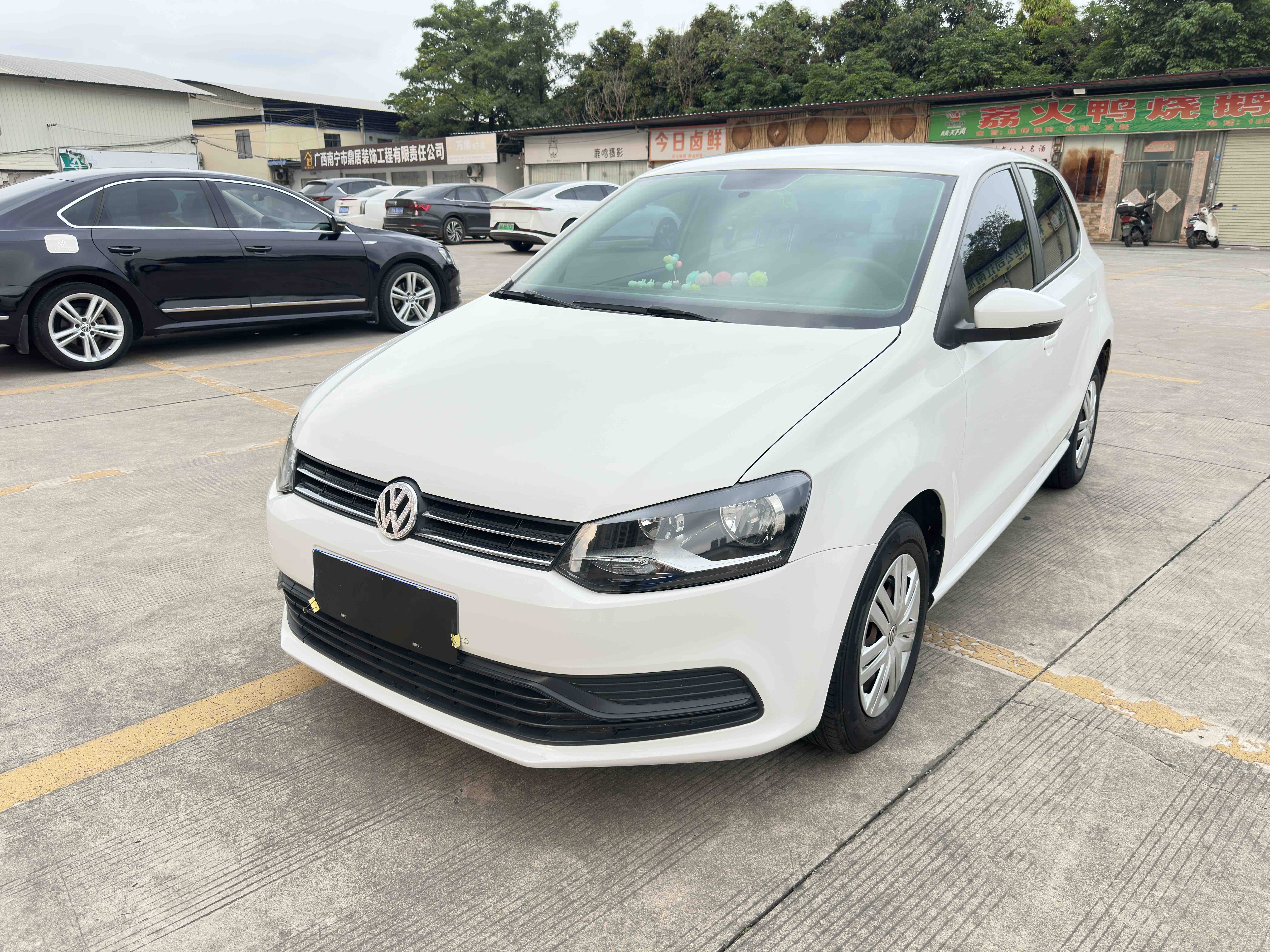 Polo 2017 car image 