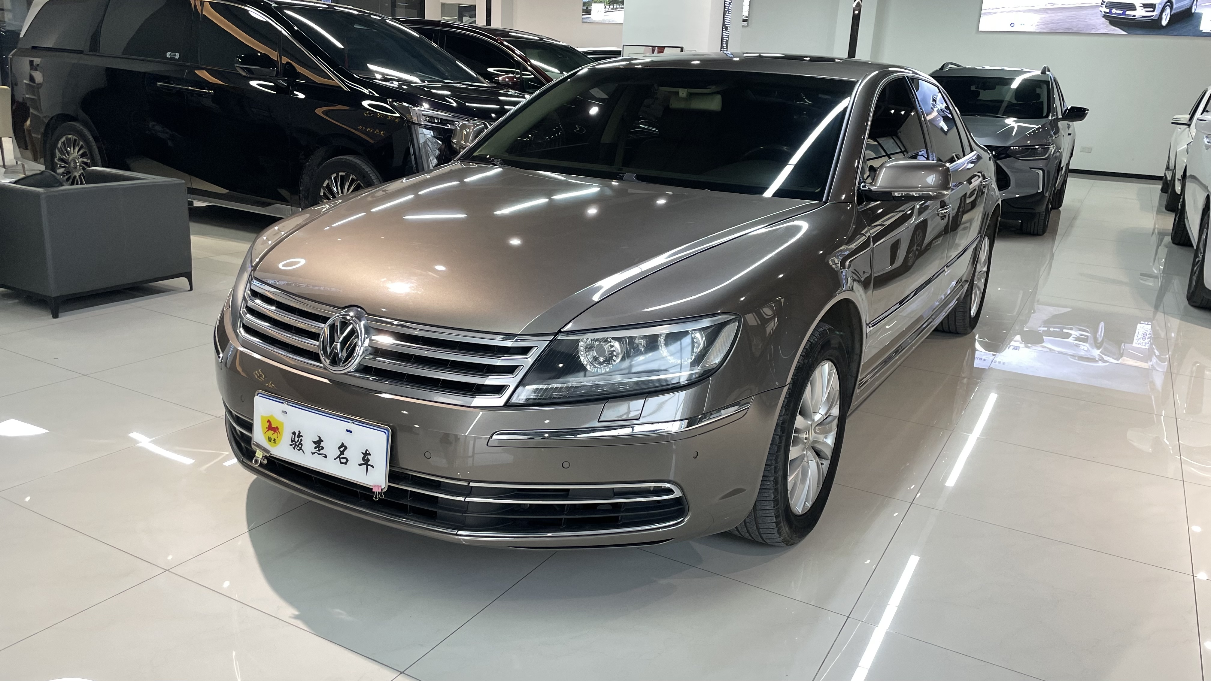 Volkswagen Pheaton 2015 Volkswagen Pheaton 2015 immagine di auto