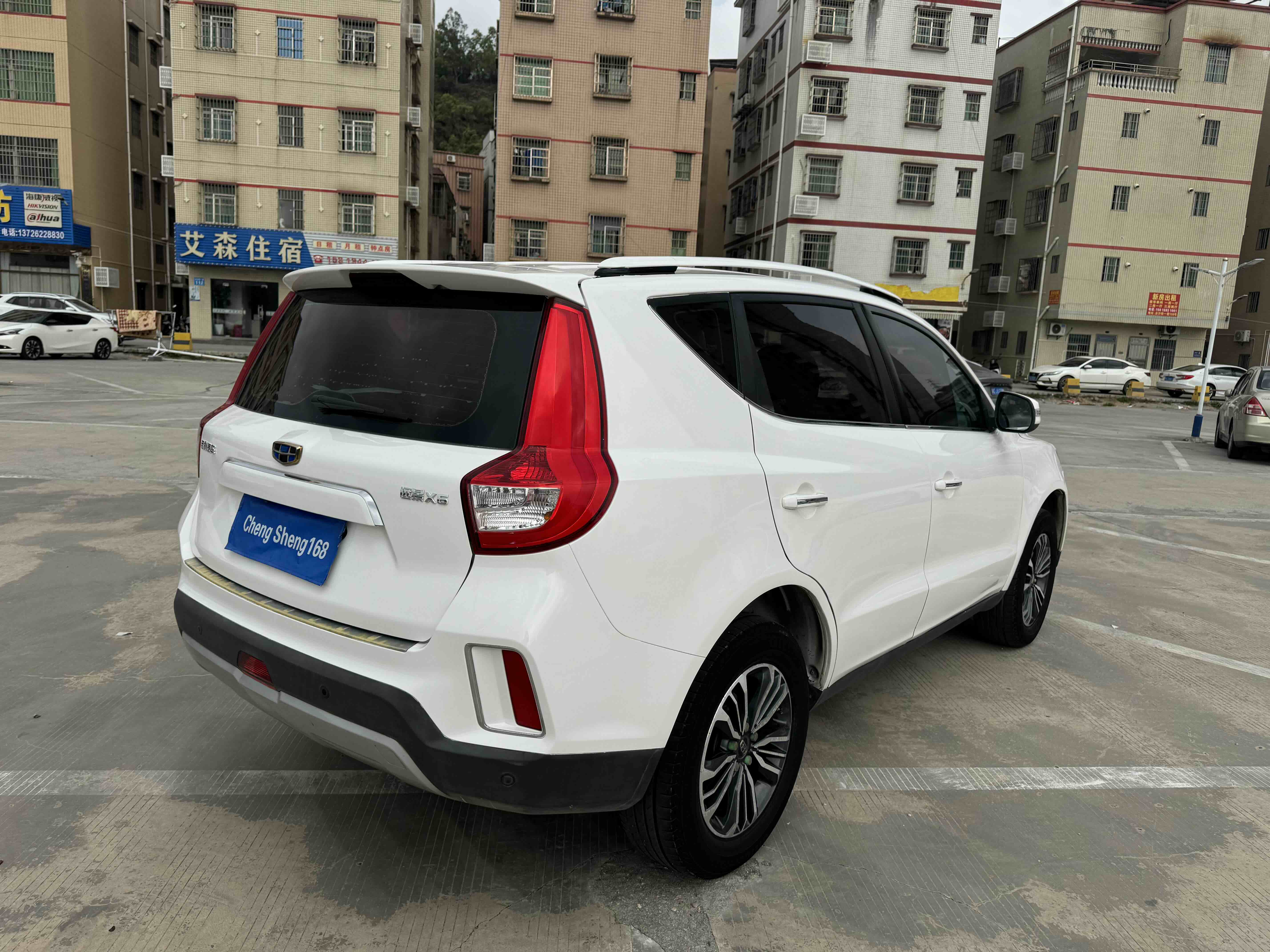 GEELY Emgrand GS 2017 car image 