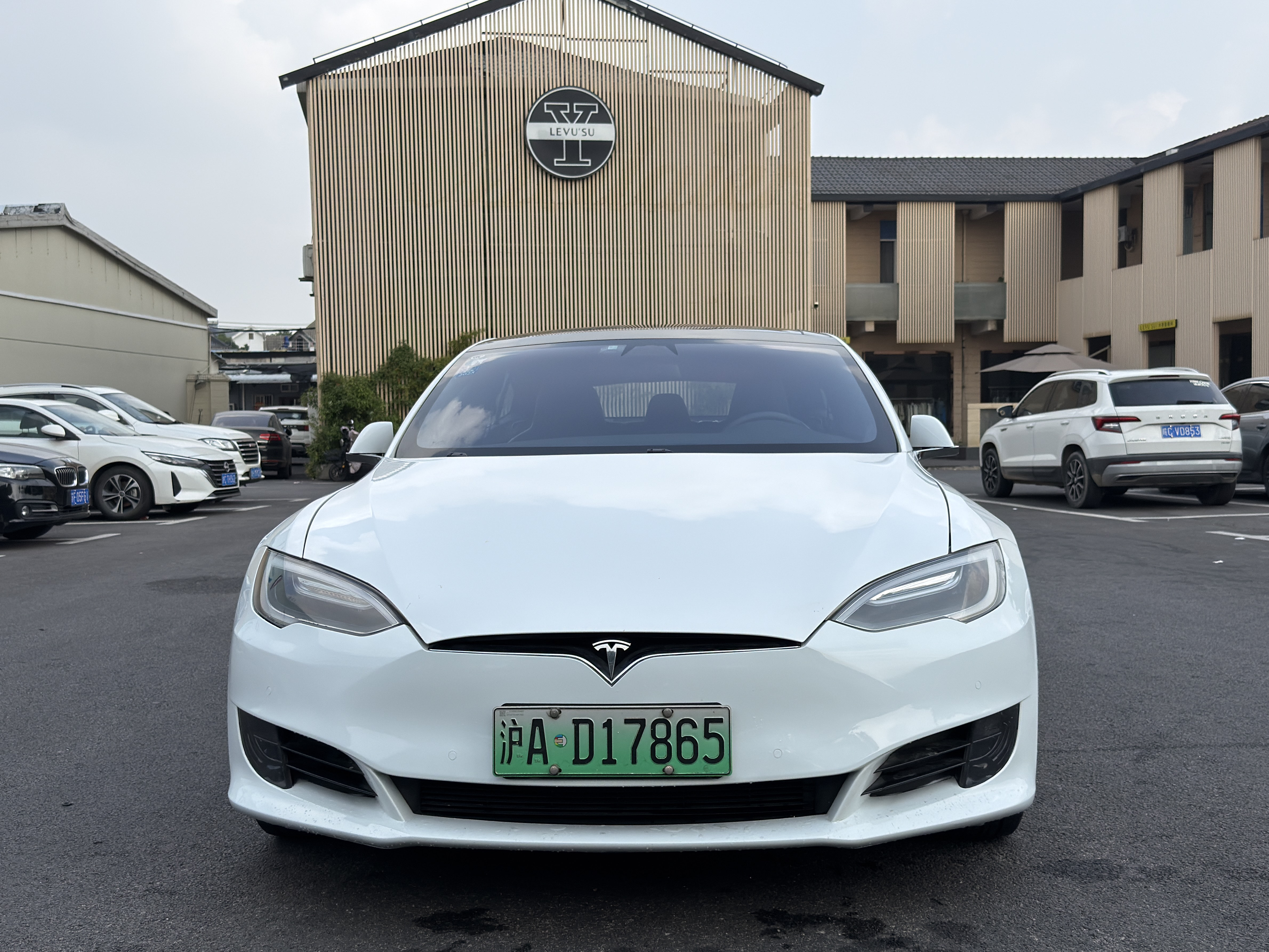 Tesla Model S 2017 汽车图片 