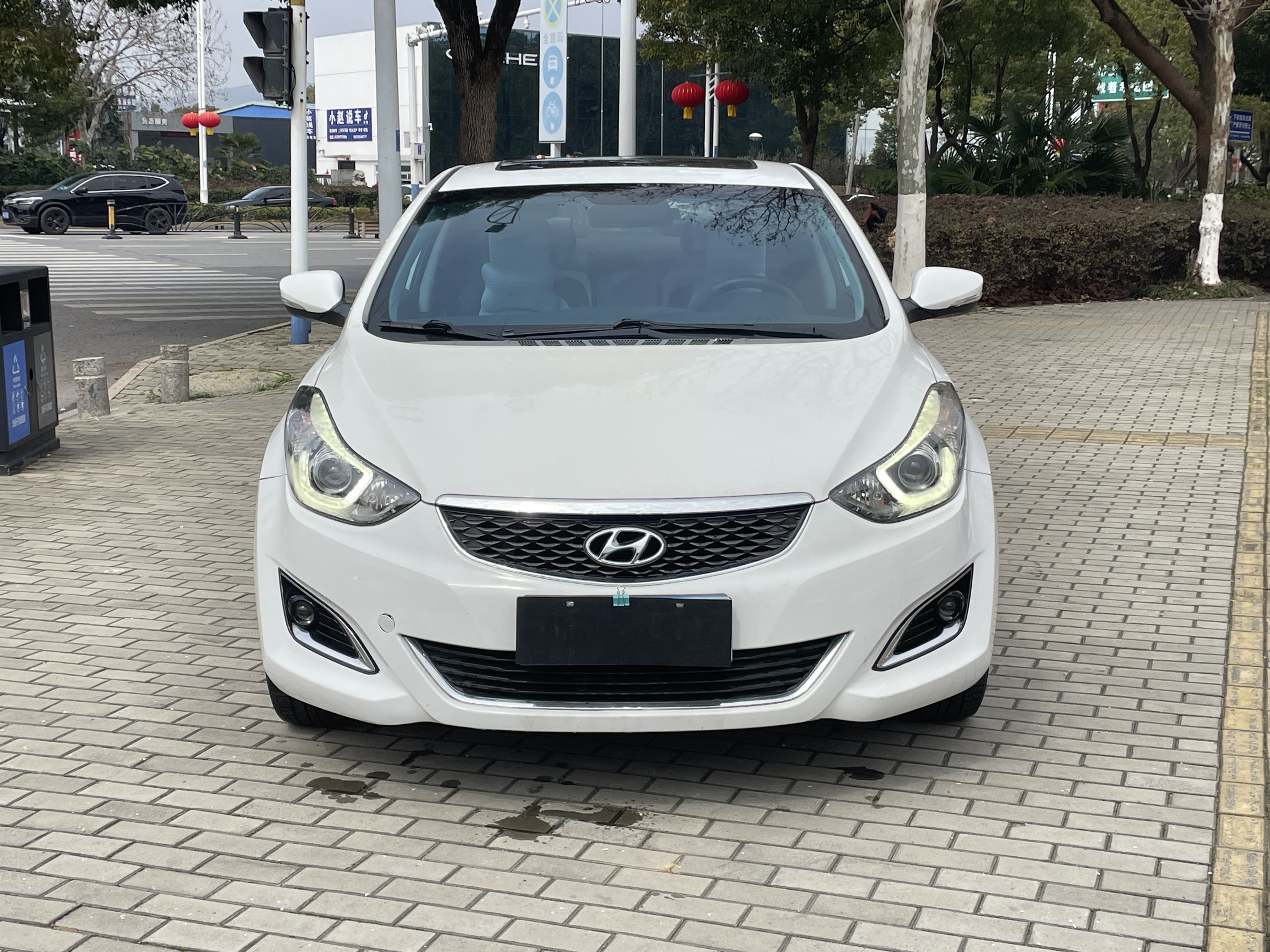 Hyundai Elantra MD 2016 immagine di auto 