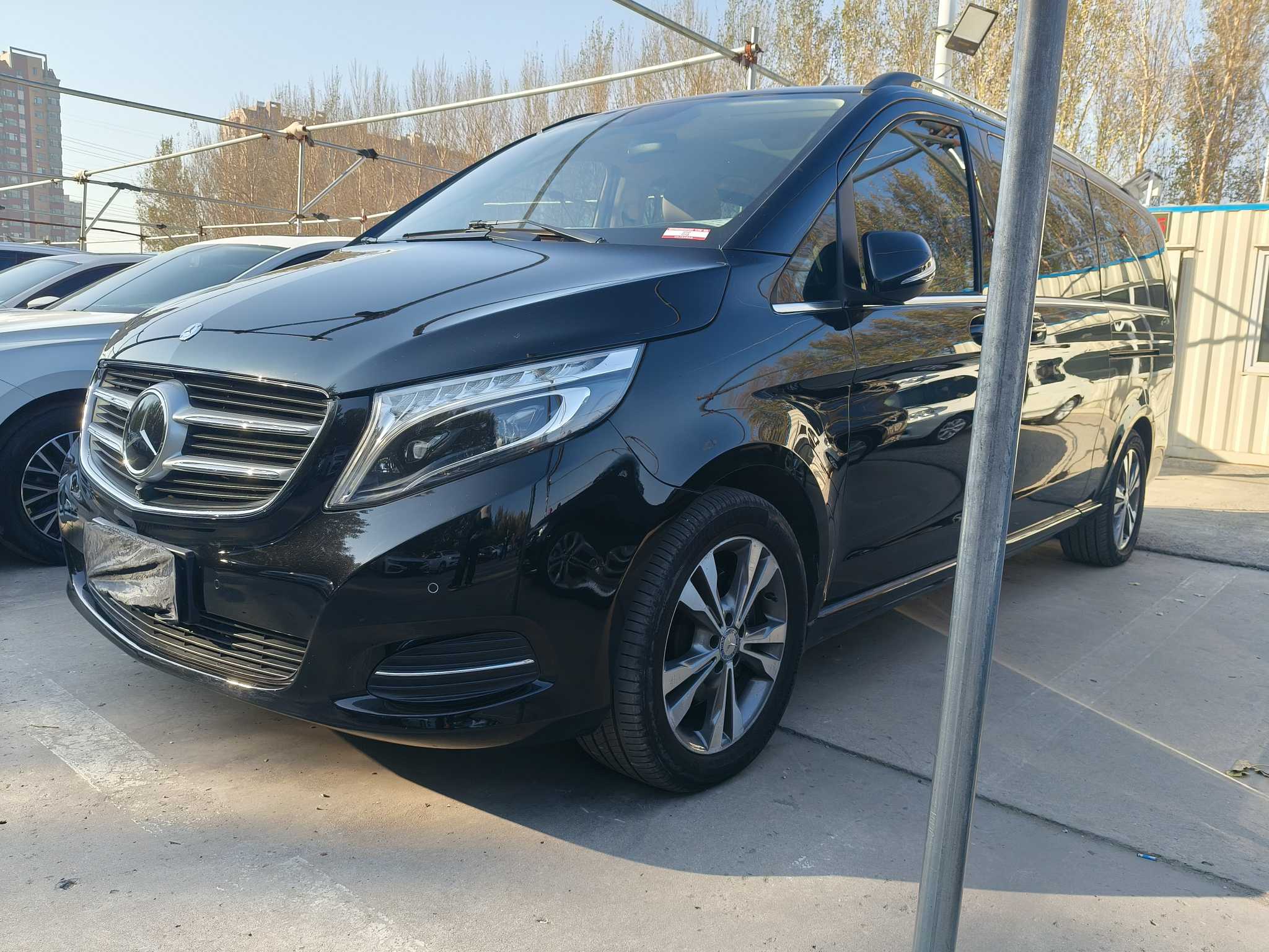 Mercedes-Benz V Class 2017 car image 