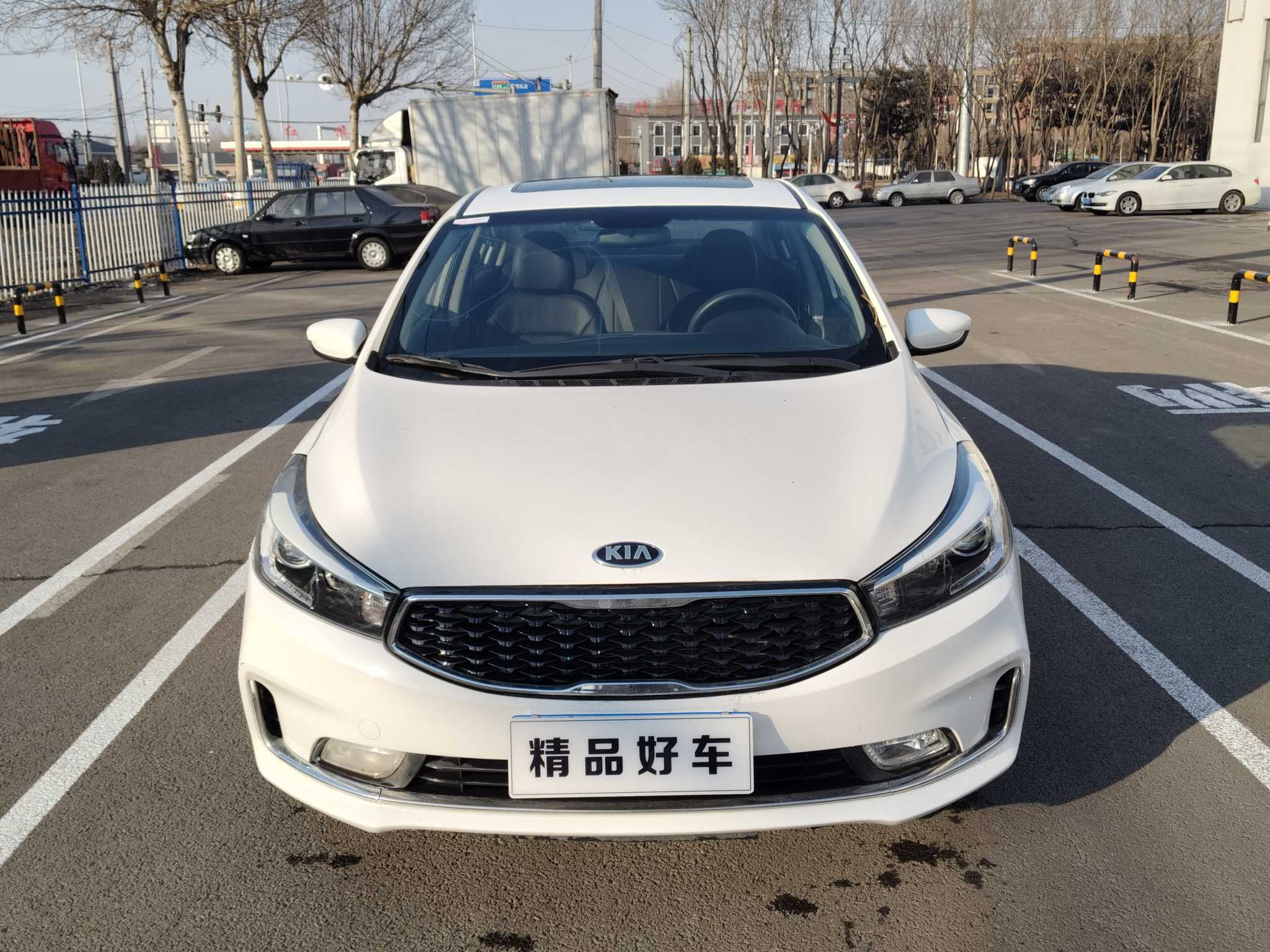 Kia K3 2017 car image 