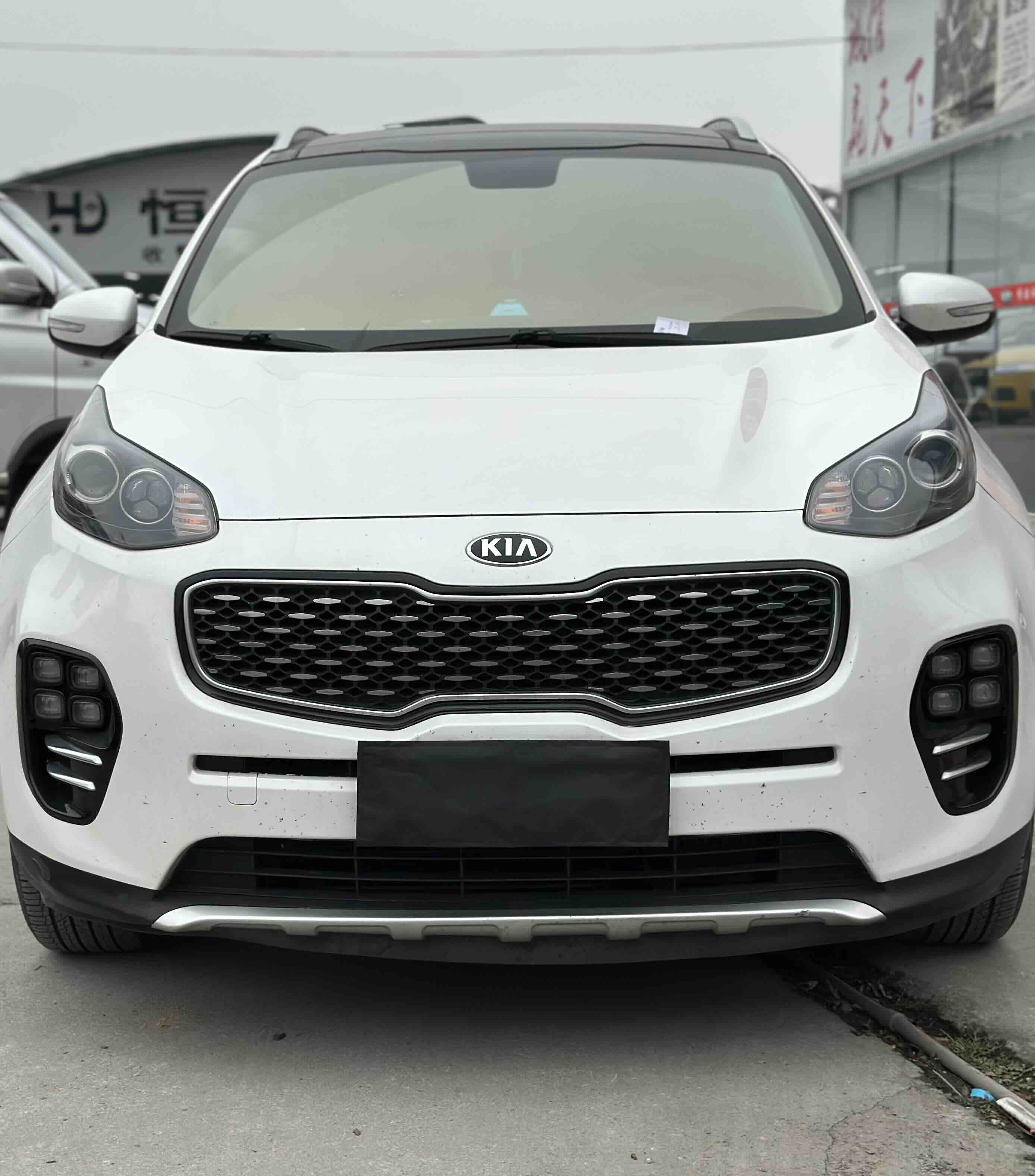 Kia KX5 2018 Kia KX5 2018 car image