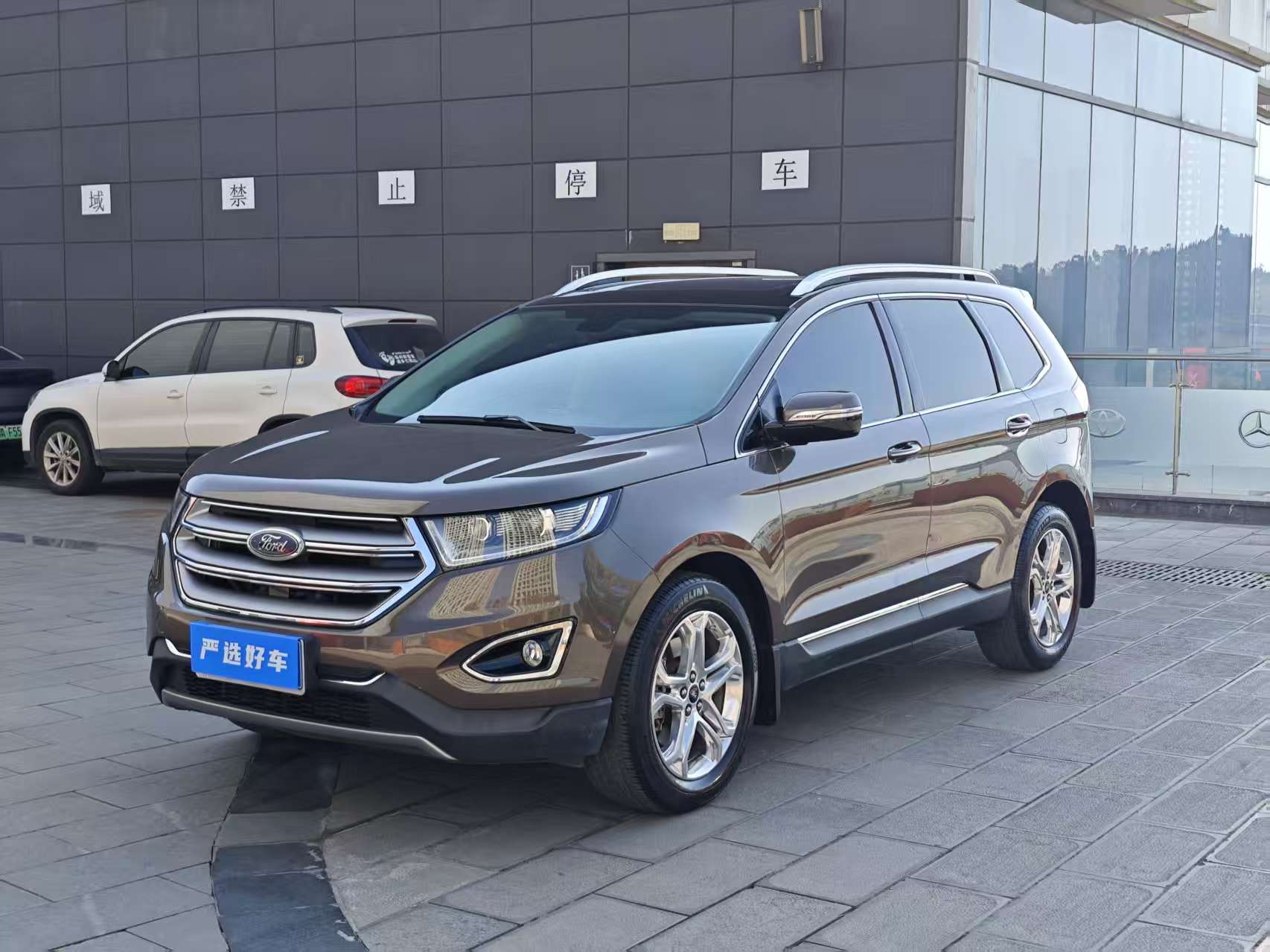 Ford Edge 2016 immagine di auto 