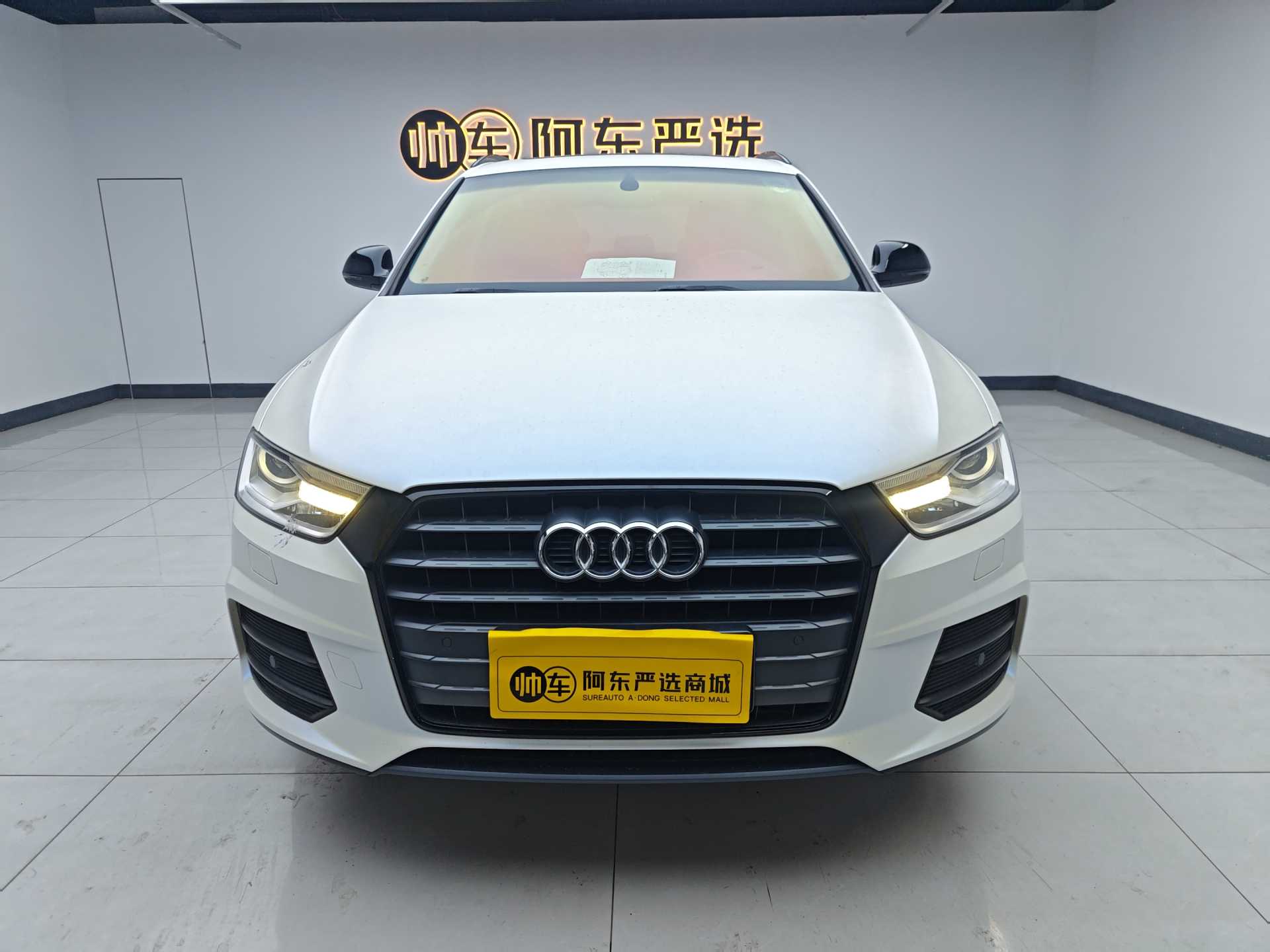 Audi Q3 2016 Audi Q3 2016 immagine di auto