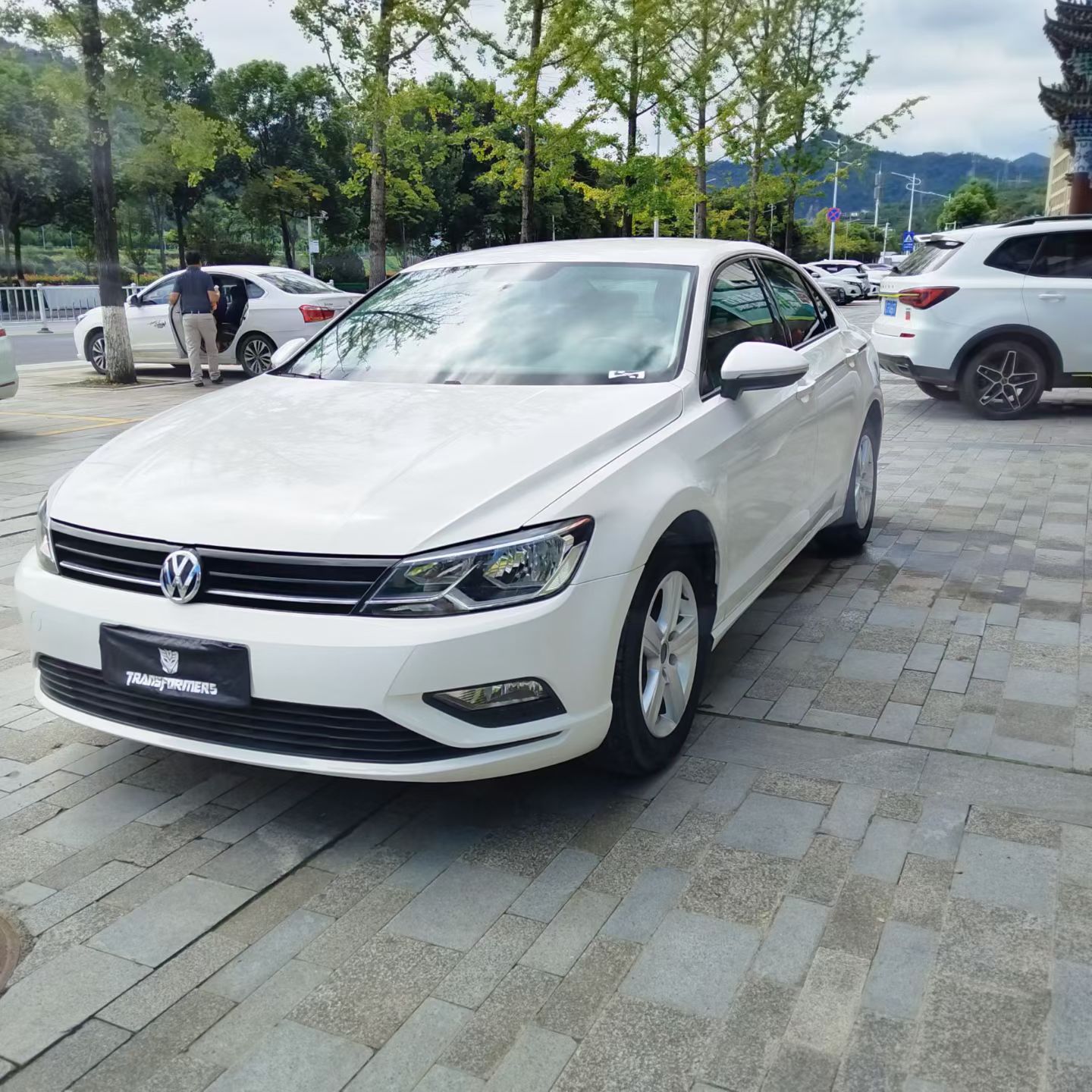 Volkswagen Lamando 2017 Volkswagen Lamando 2017 immagine di auto