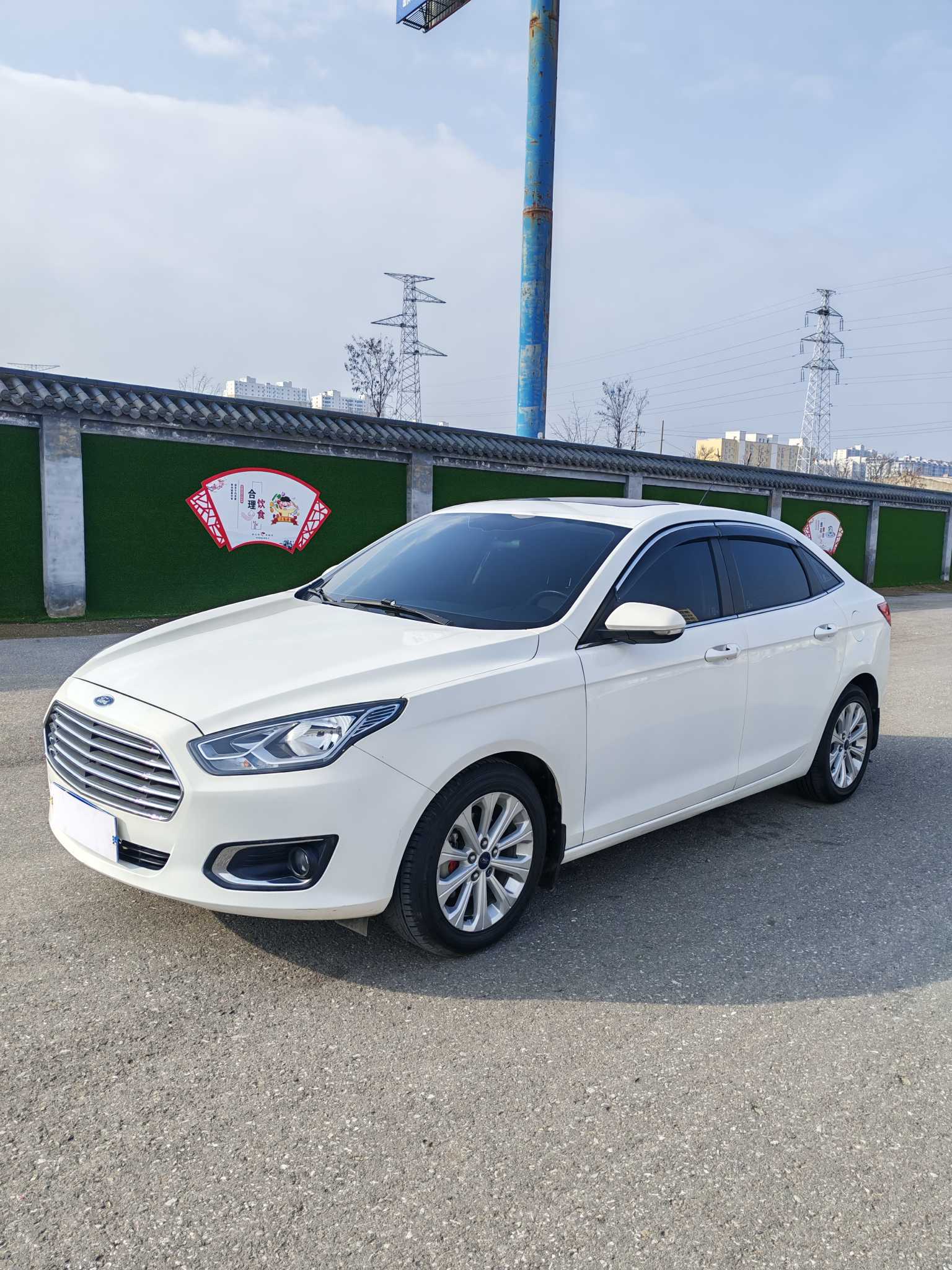 Ford Escort 2015 imagem de carro 