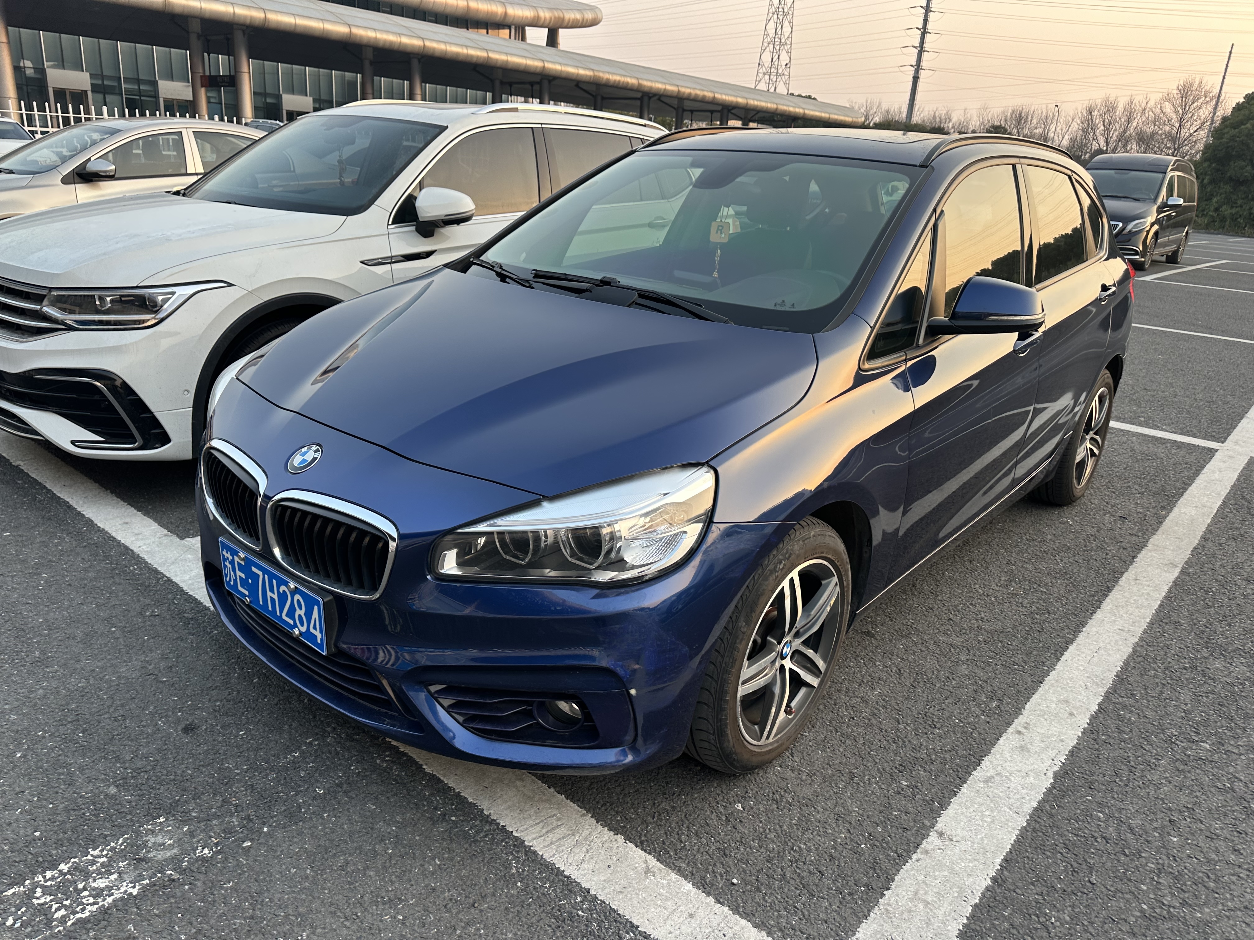 BMW 2 Series Tourer (Imported) 2015 car image 
