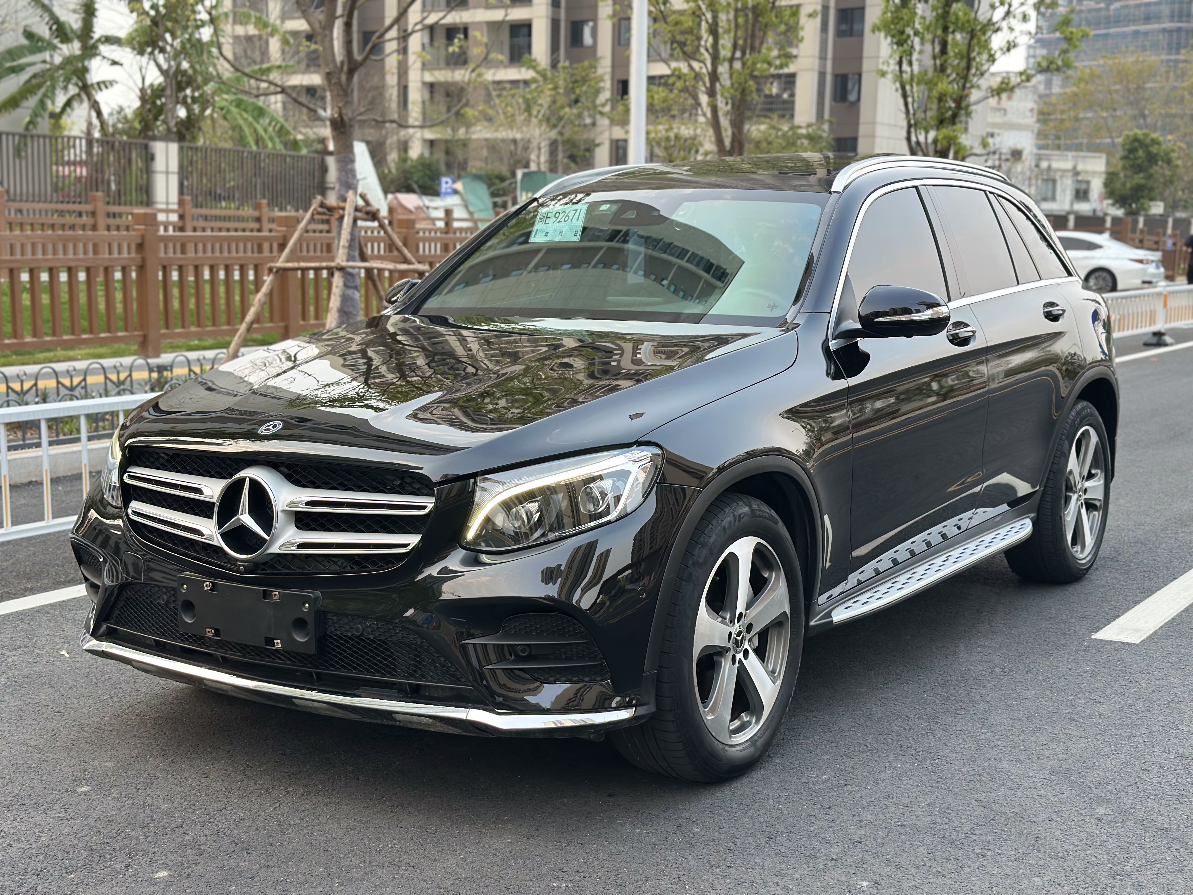 Mercedes-Benz GLC Class 2017 汽车图片 