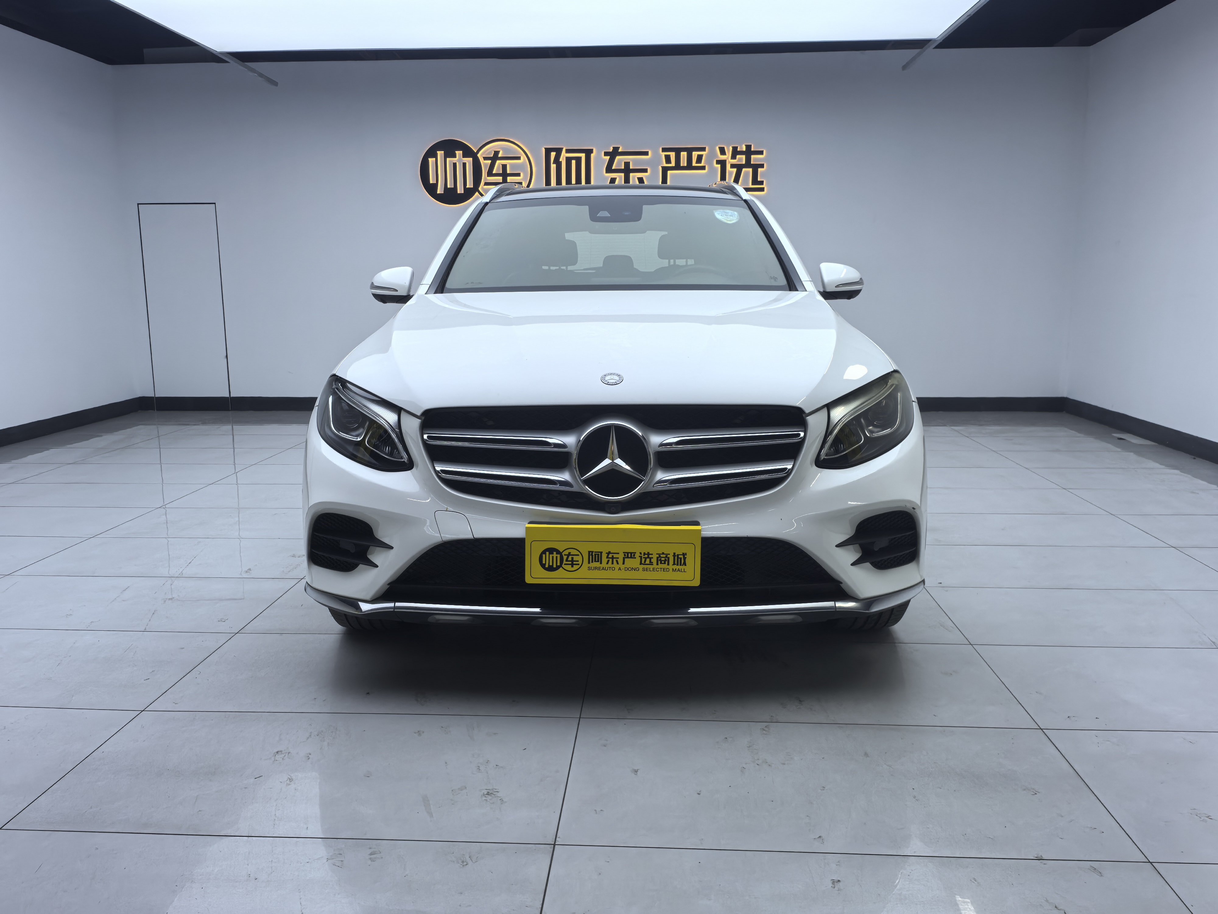 Mercedes-Benz GLC Class 2016 汽车图片 