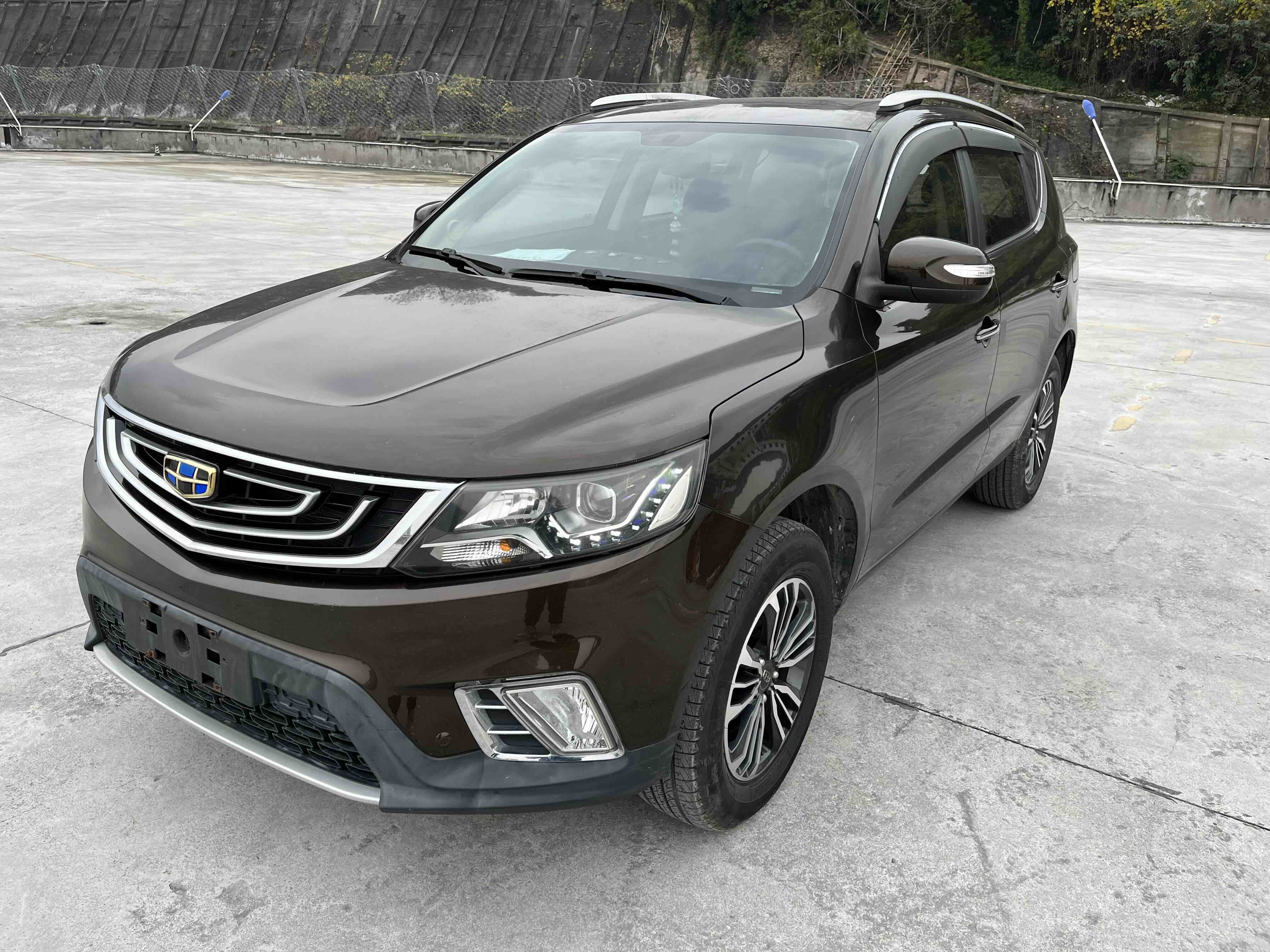 GEELY Vision X6 2017 car image 