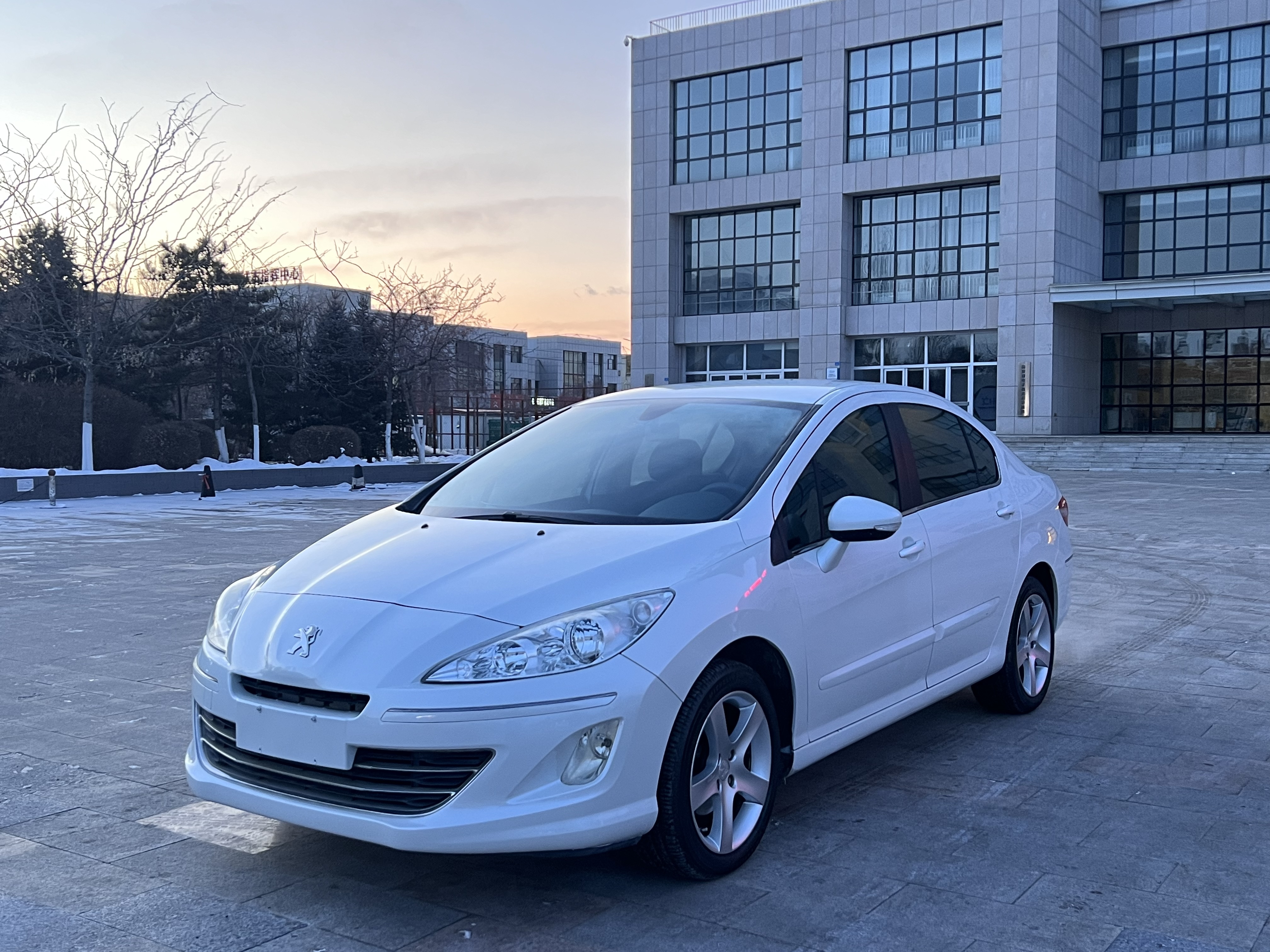 Peugeot 408 2014 Peugeot 408 2014 car image