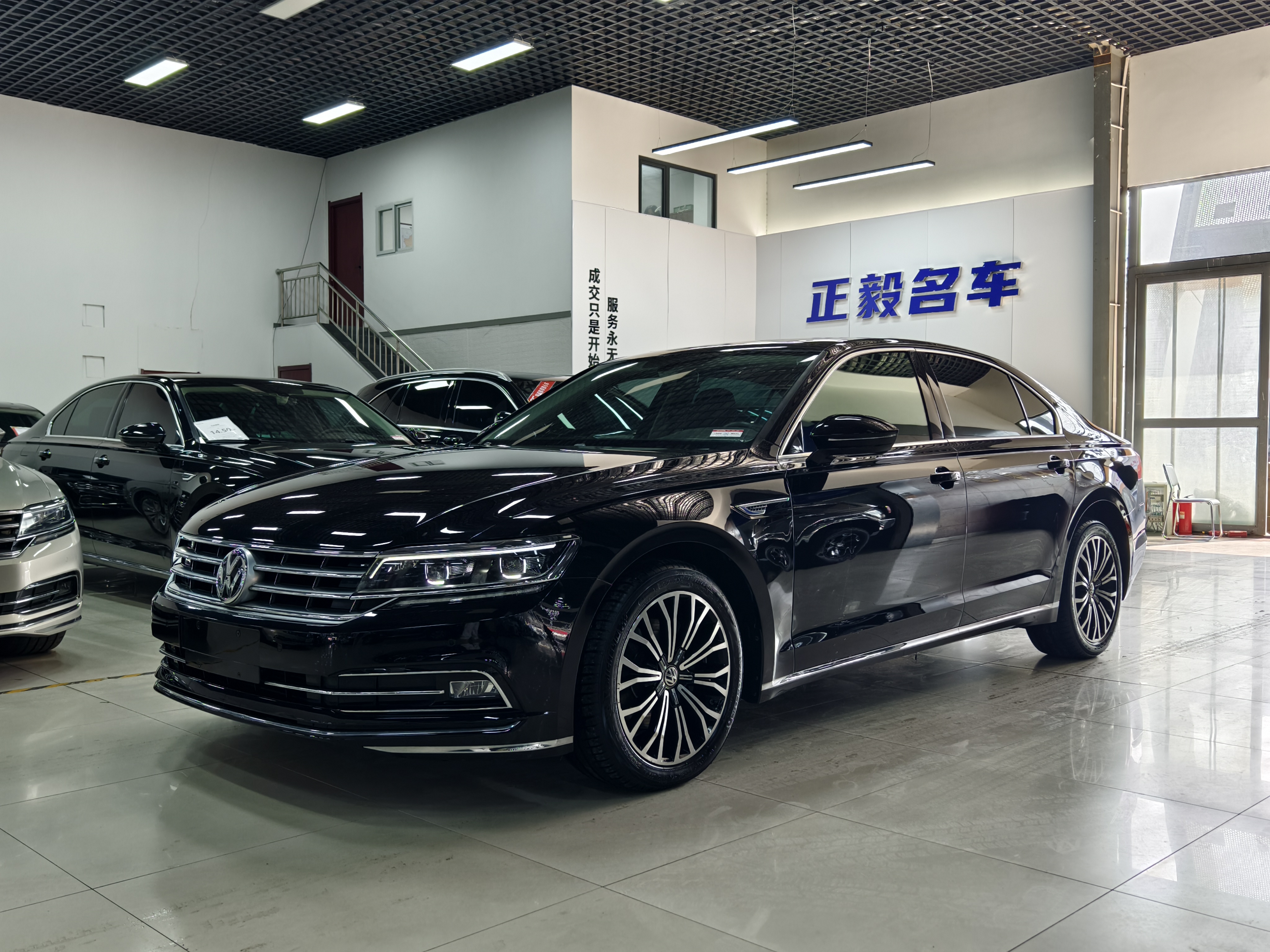 Volkswagen Phideon 2018 immagine di auto 