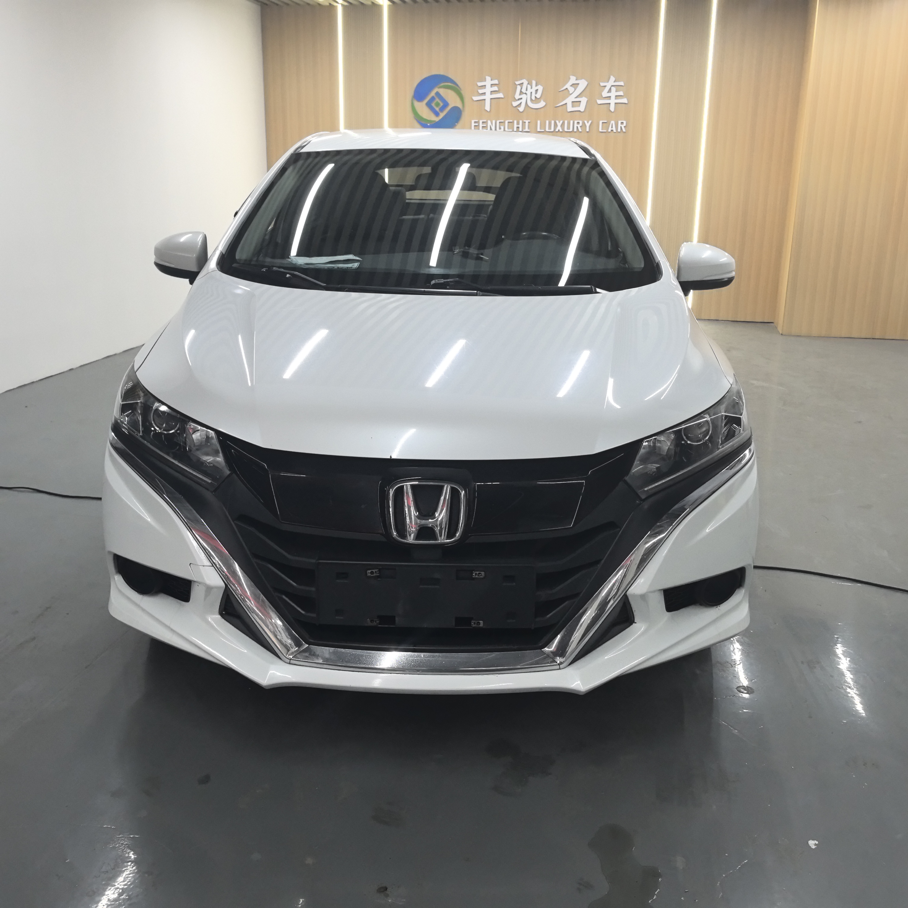 Honda Gienia 2019 car image 