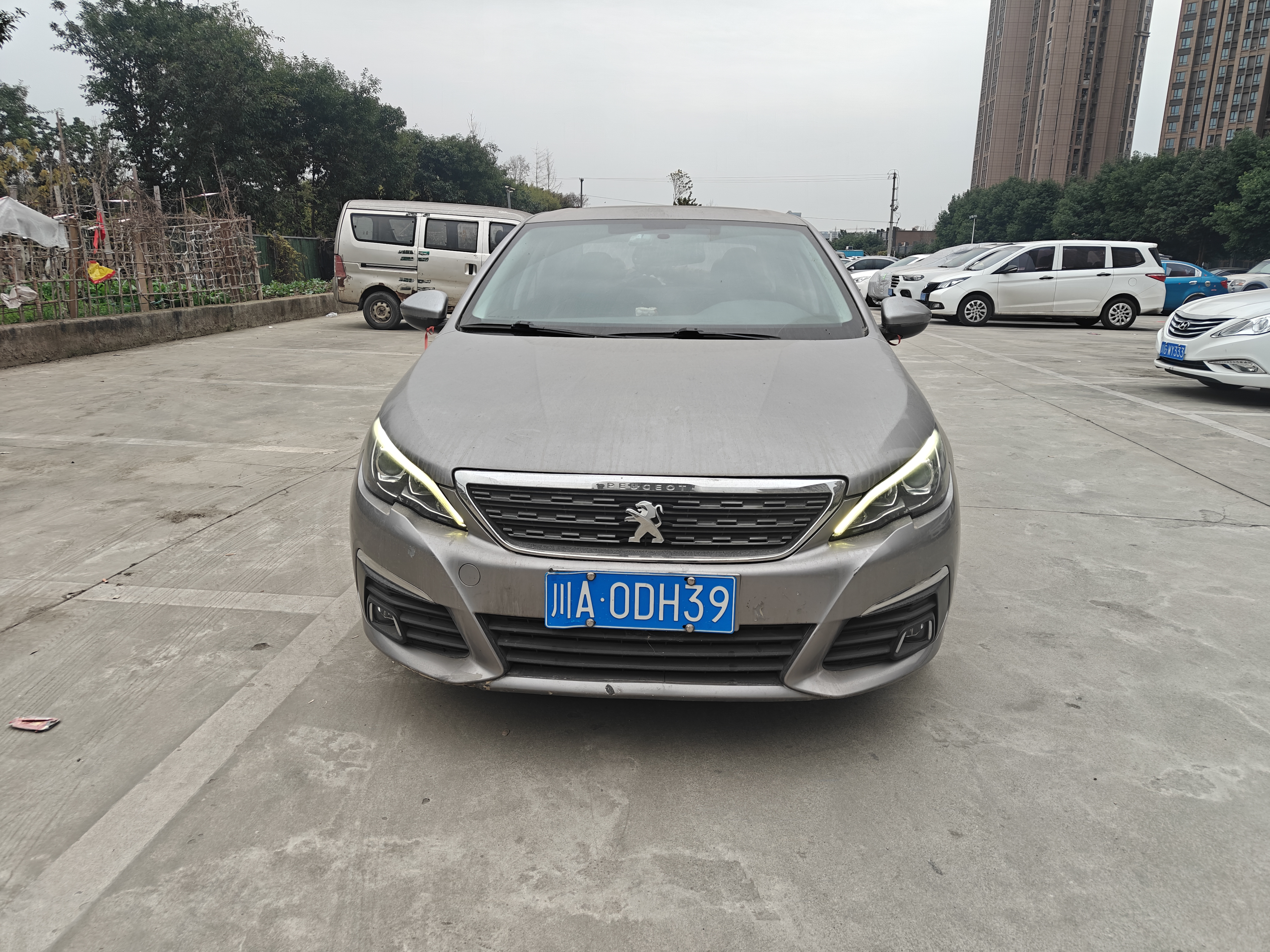Peugeot 308 2016 car image 
