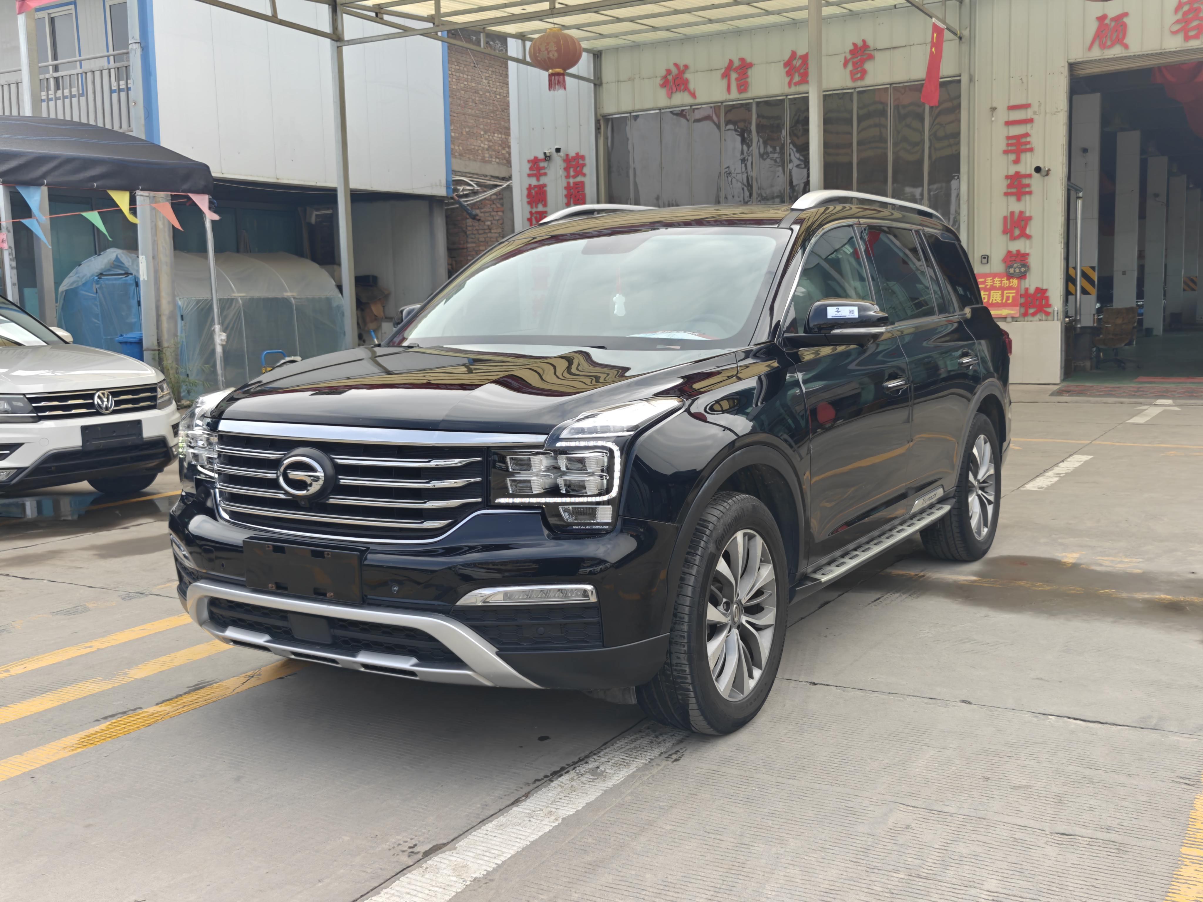 GAC Trumpchi GS8 2017 GAC Trumpchi GS8 2017 car image