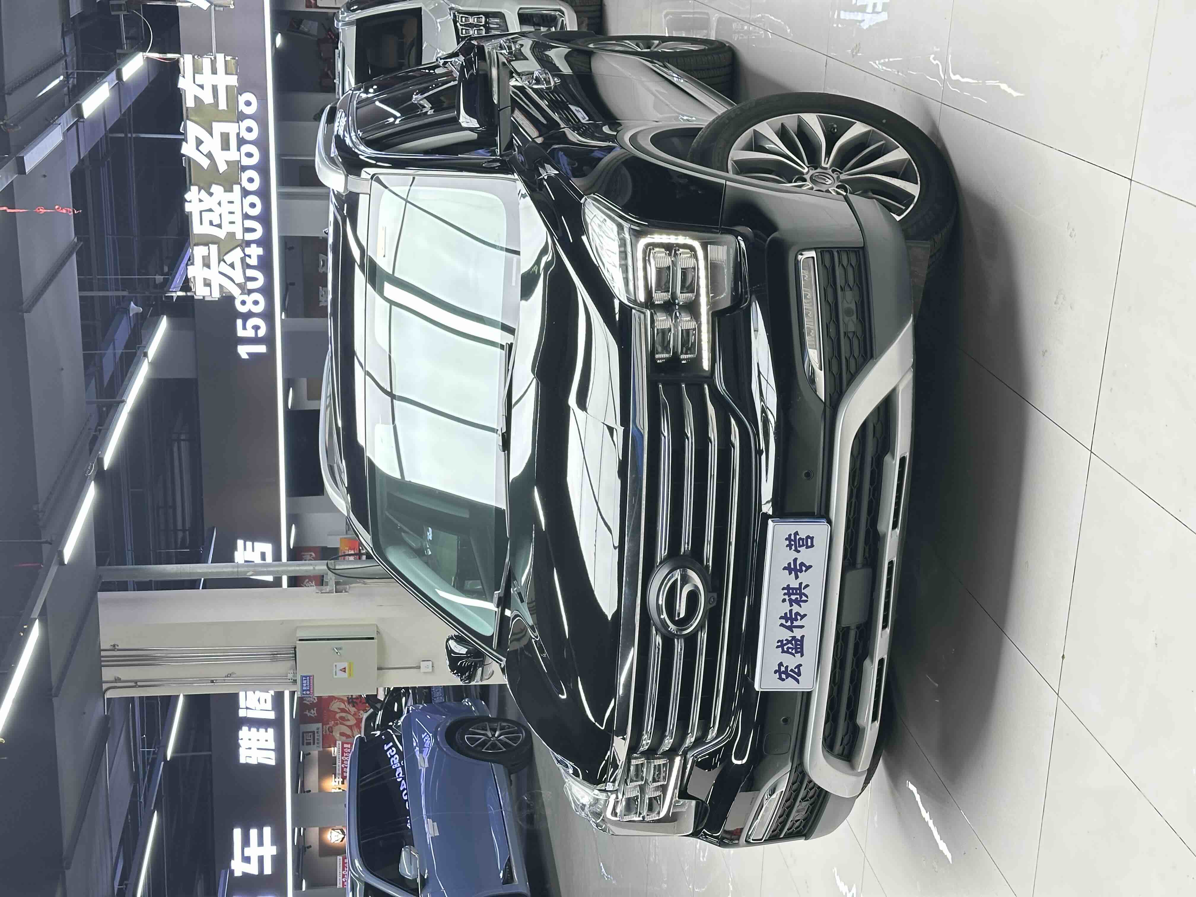 GAC Trumpchi GS8 2017 GAC Trumpchi GS8 2017 car image