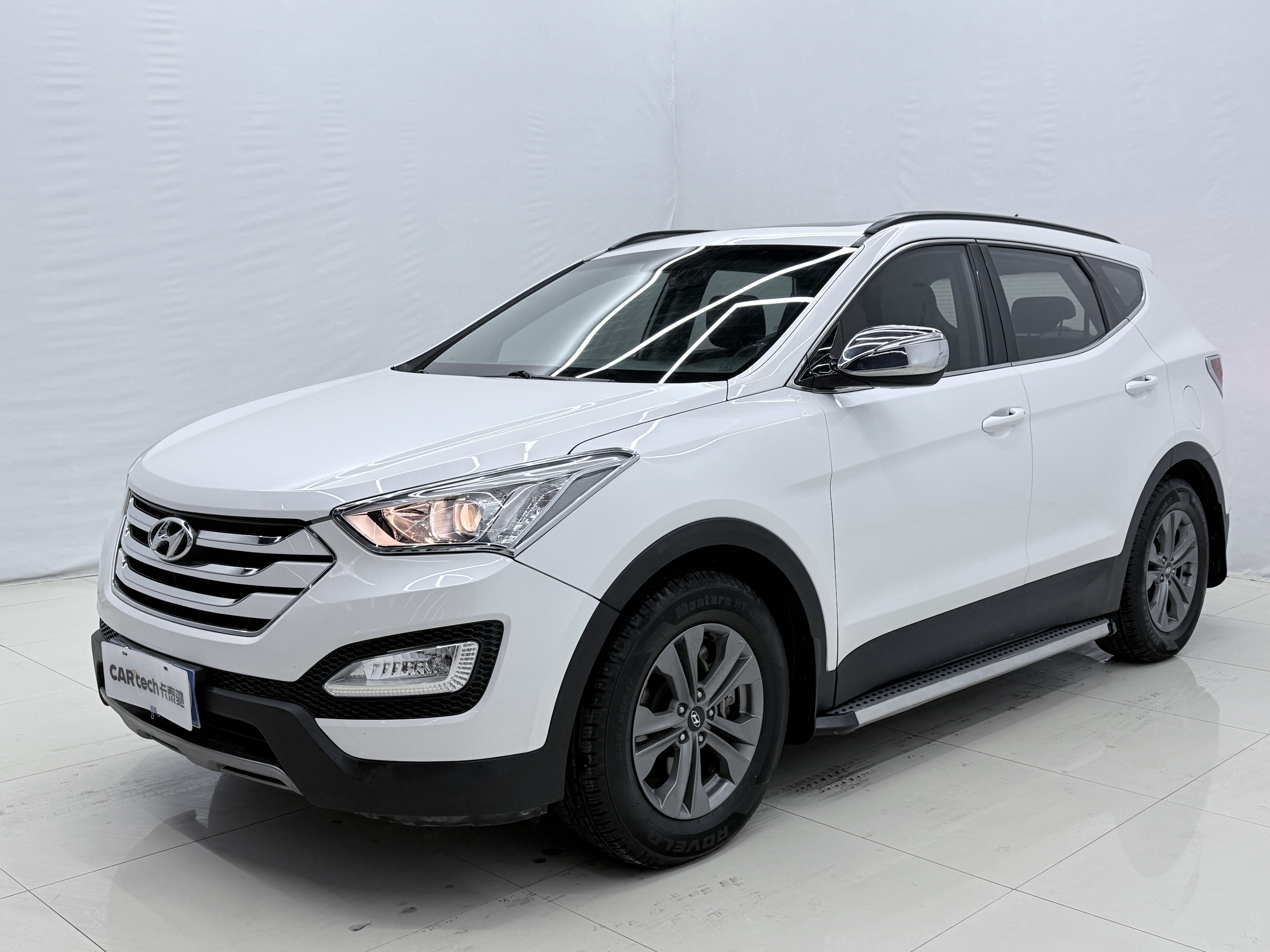Hyundai Santa Fe 2015 car image 