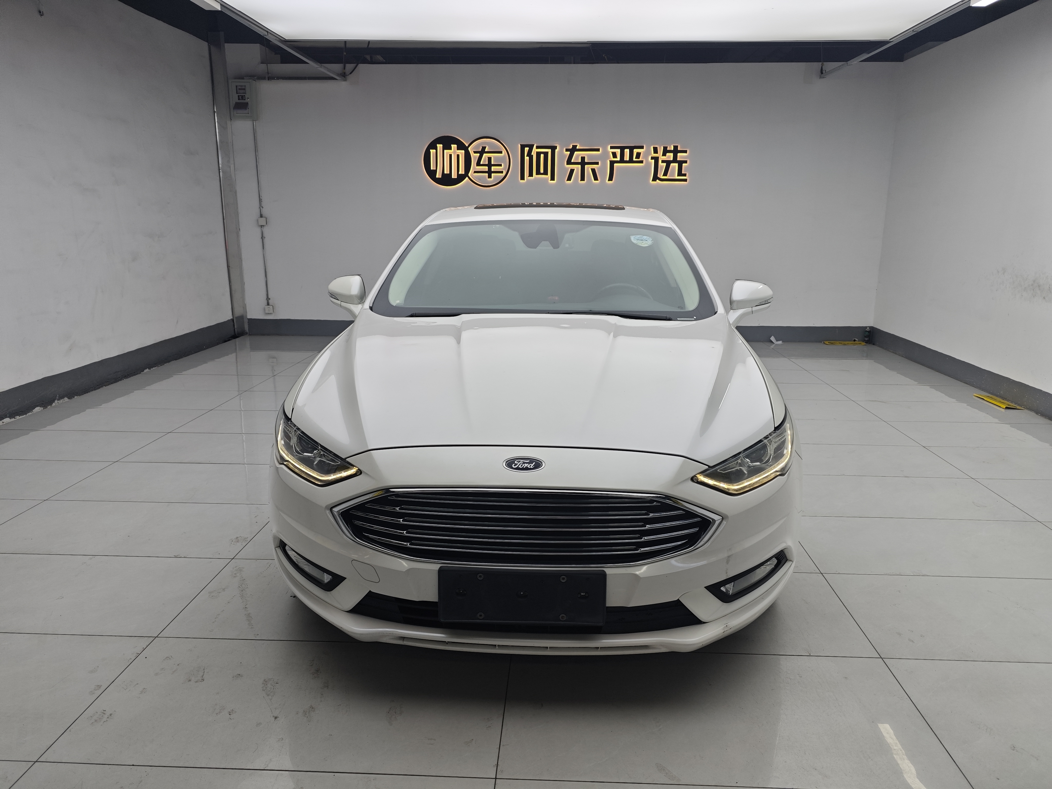 Ford Mondeo 2017 car image 