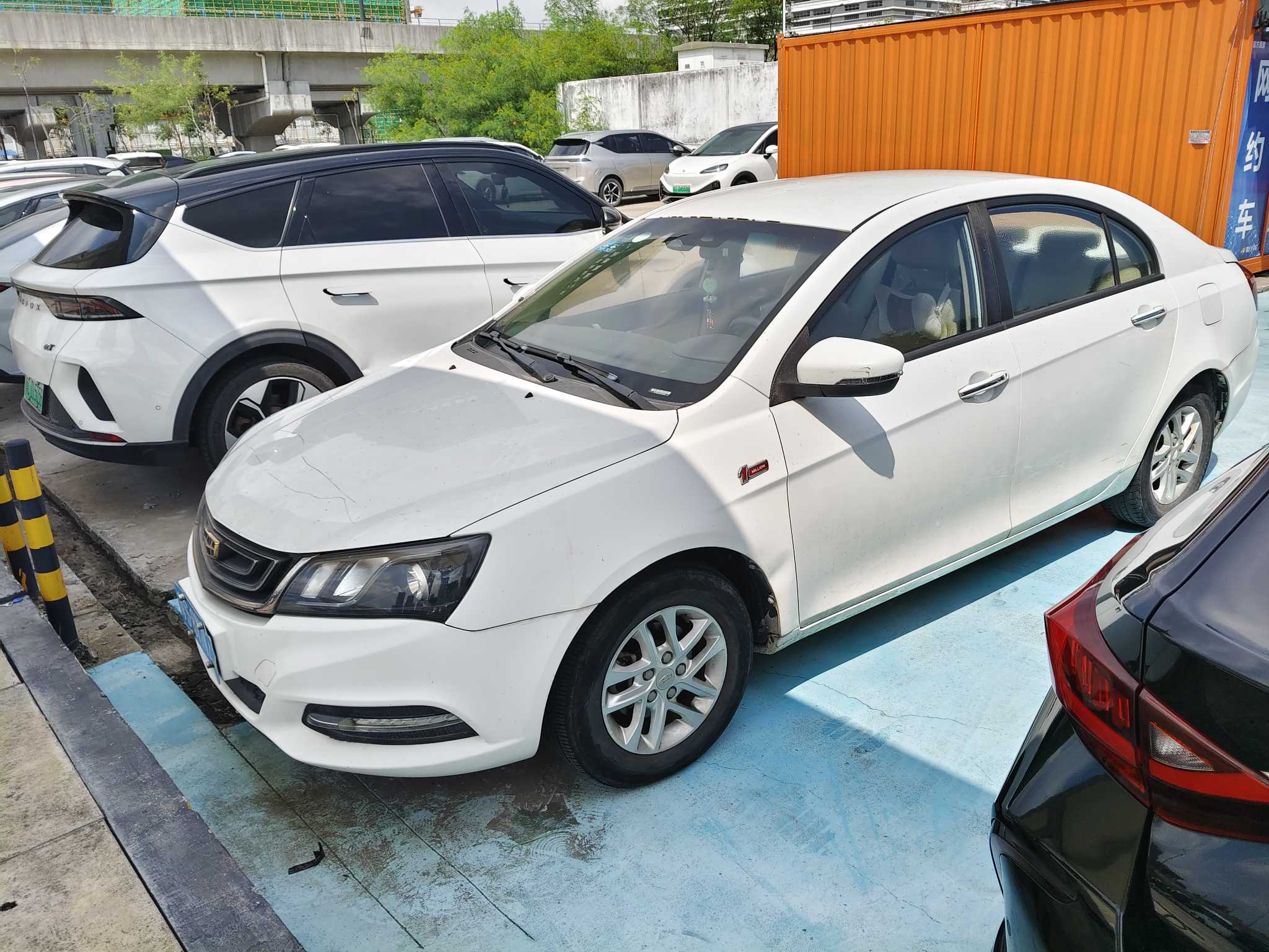 GEELY Emgrand 2017 GEELY Emgrand 2017 car image