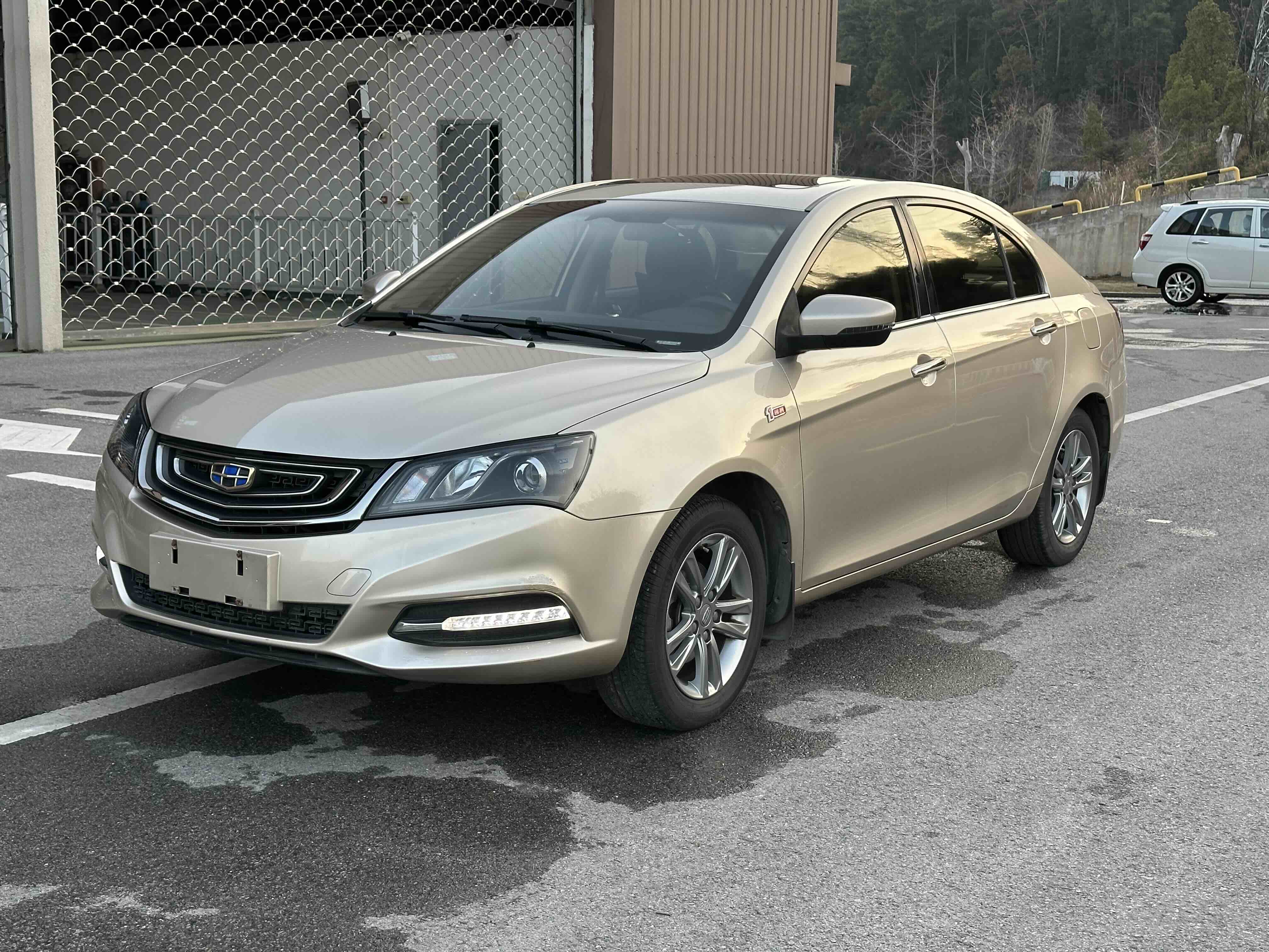 GEELY Emgrand 2017 car image 
