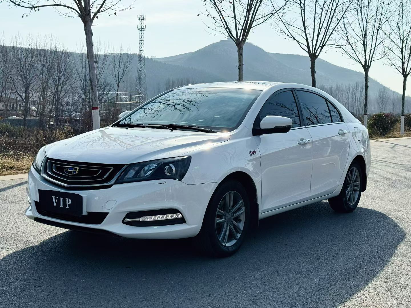 Emgrand 2017 immagine di auto 