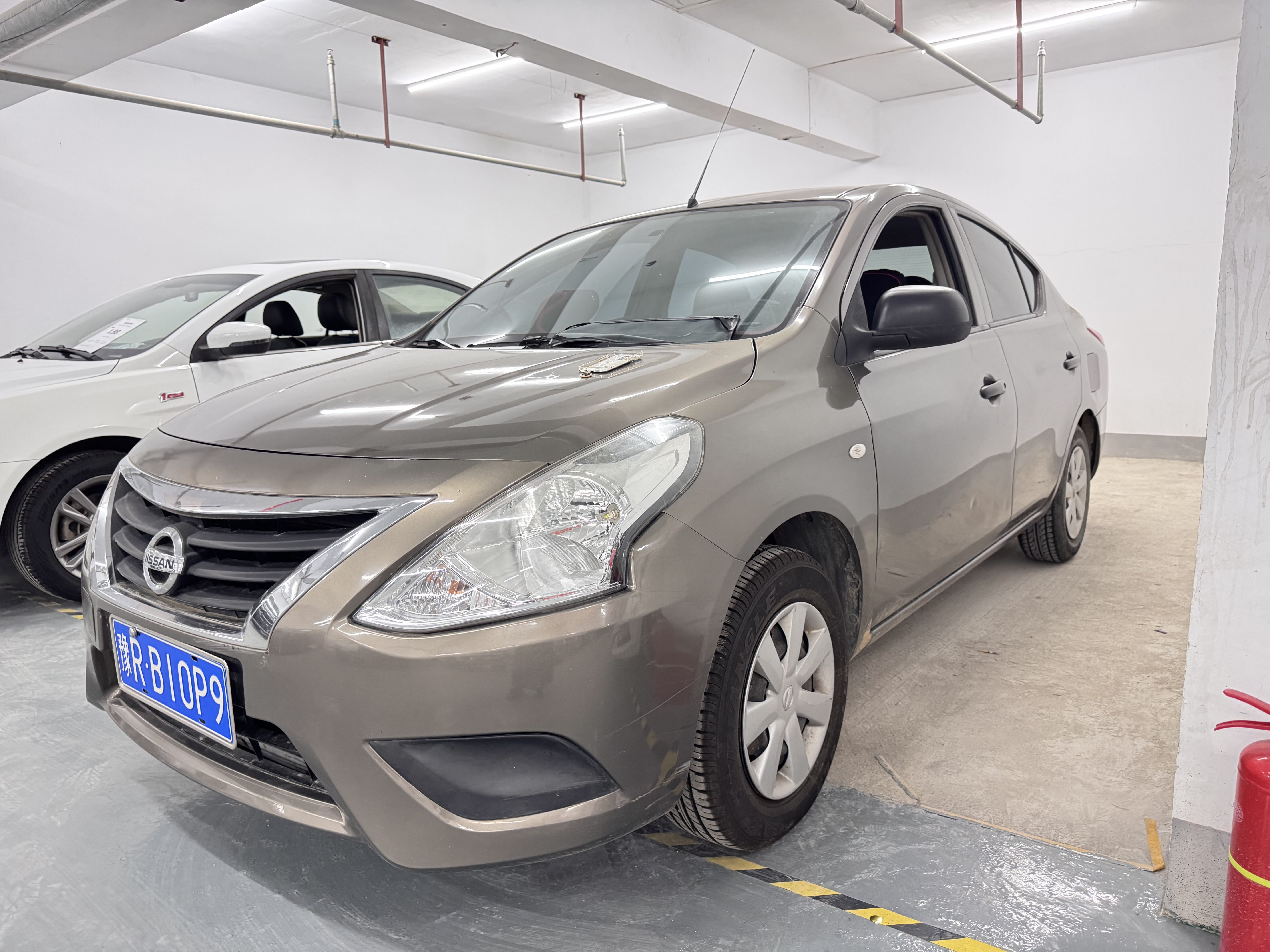 Nissan Sunny 2016 汽车图片 