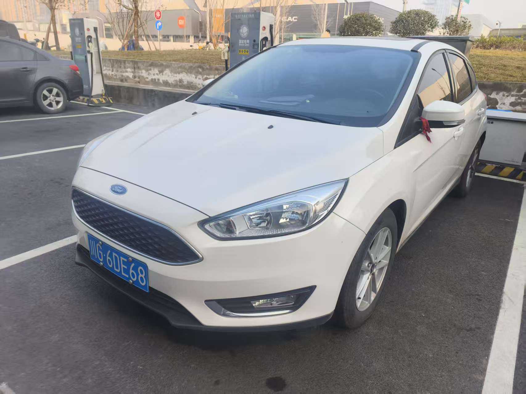 Ford Focus 2018 Ford Focus 2018 car image