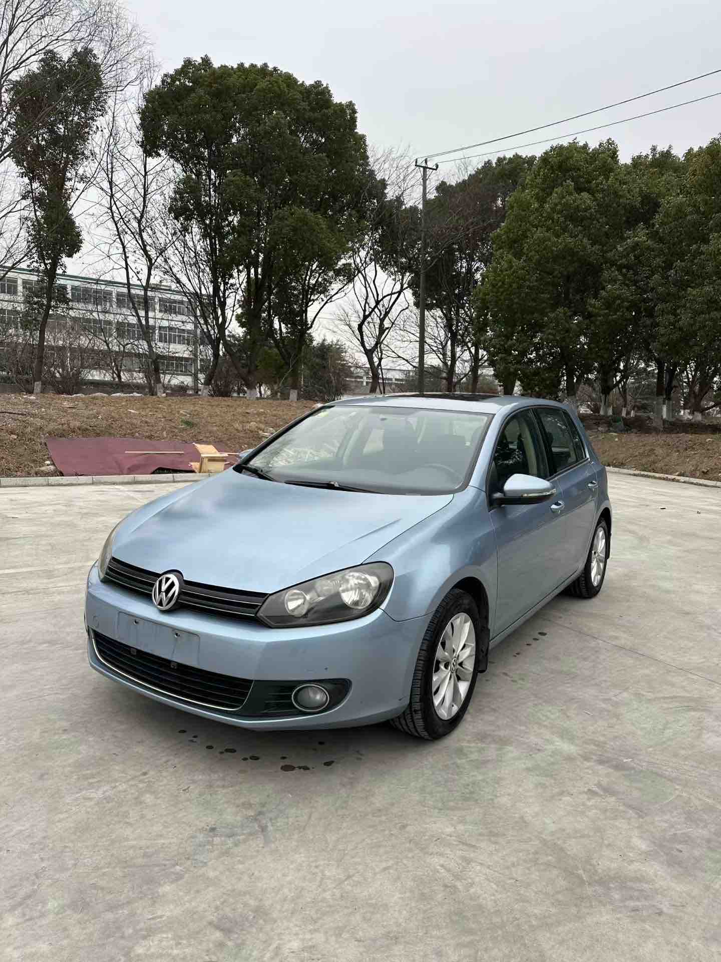 Volkswagen Golf 2013 car image 
