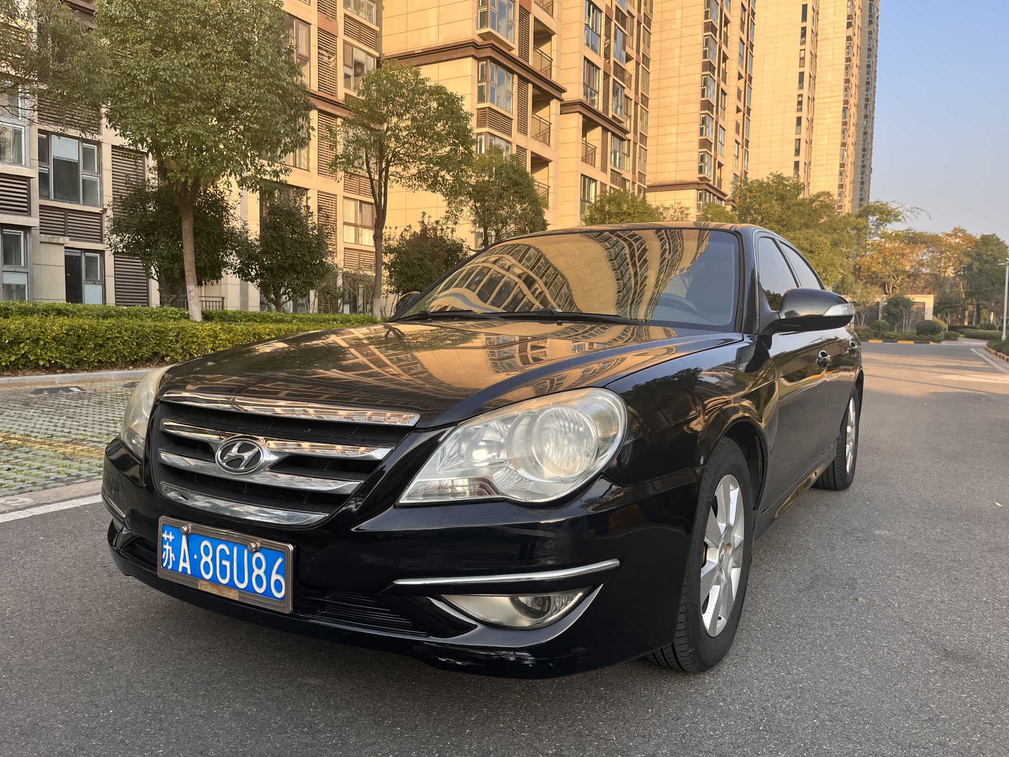 Hyundai moInca 2012 car image 