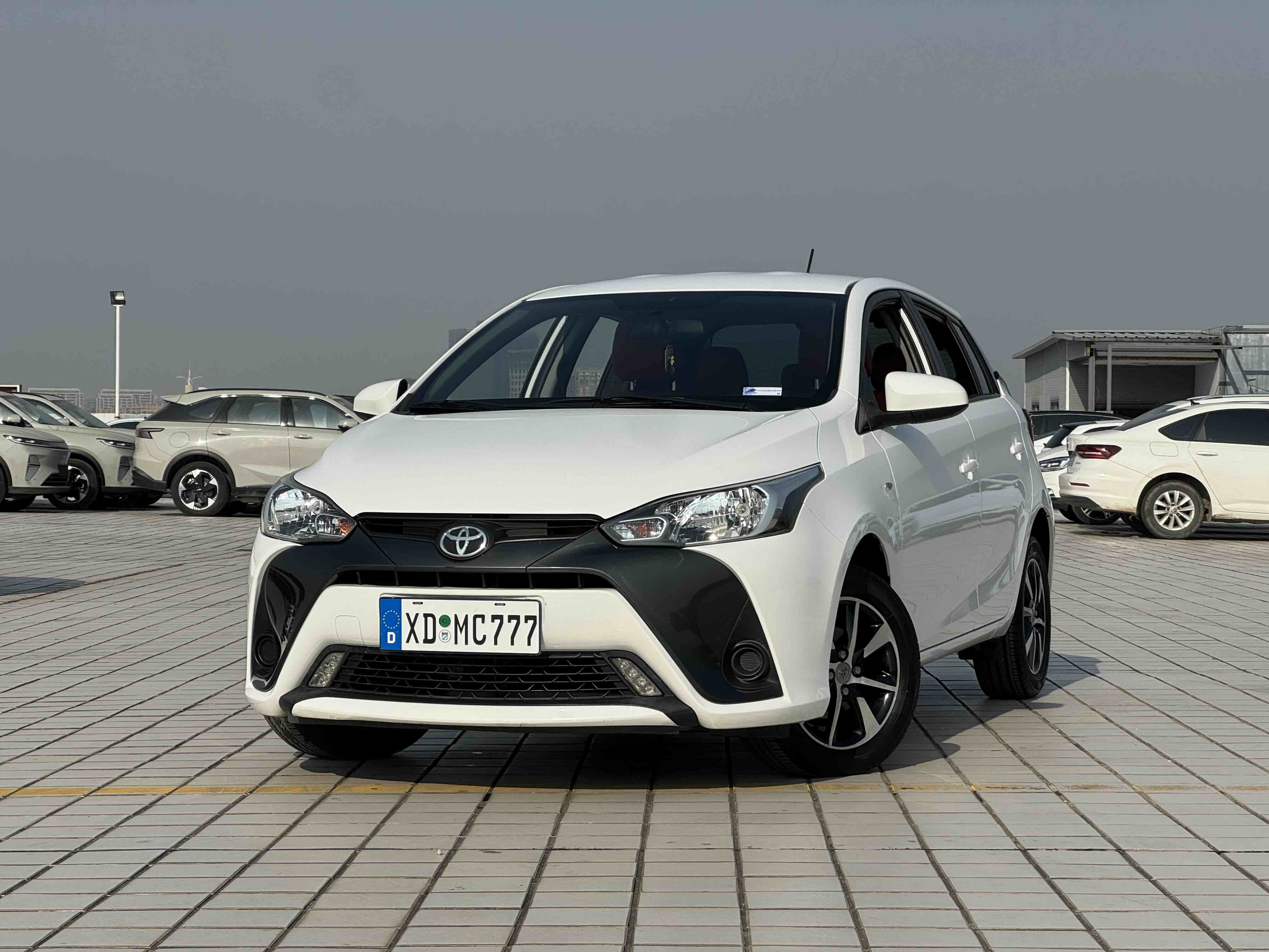 Yaris L Zhixuan 2017 Yaris L Zhixuan 2017 car image