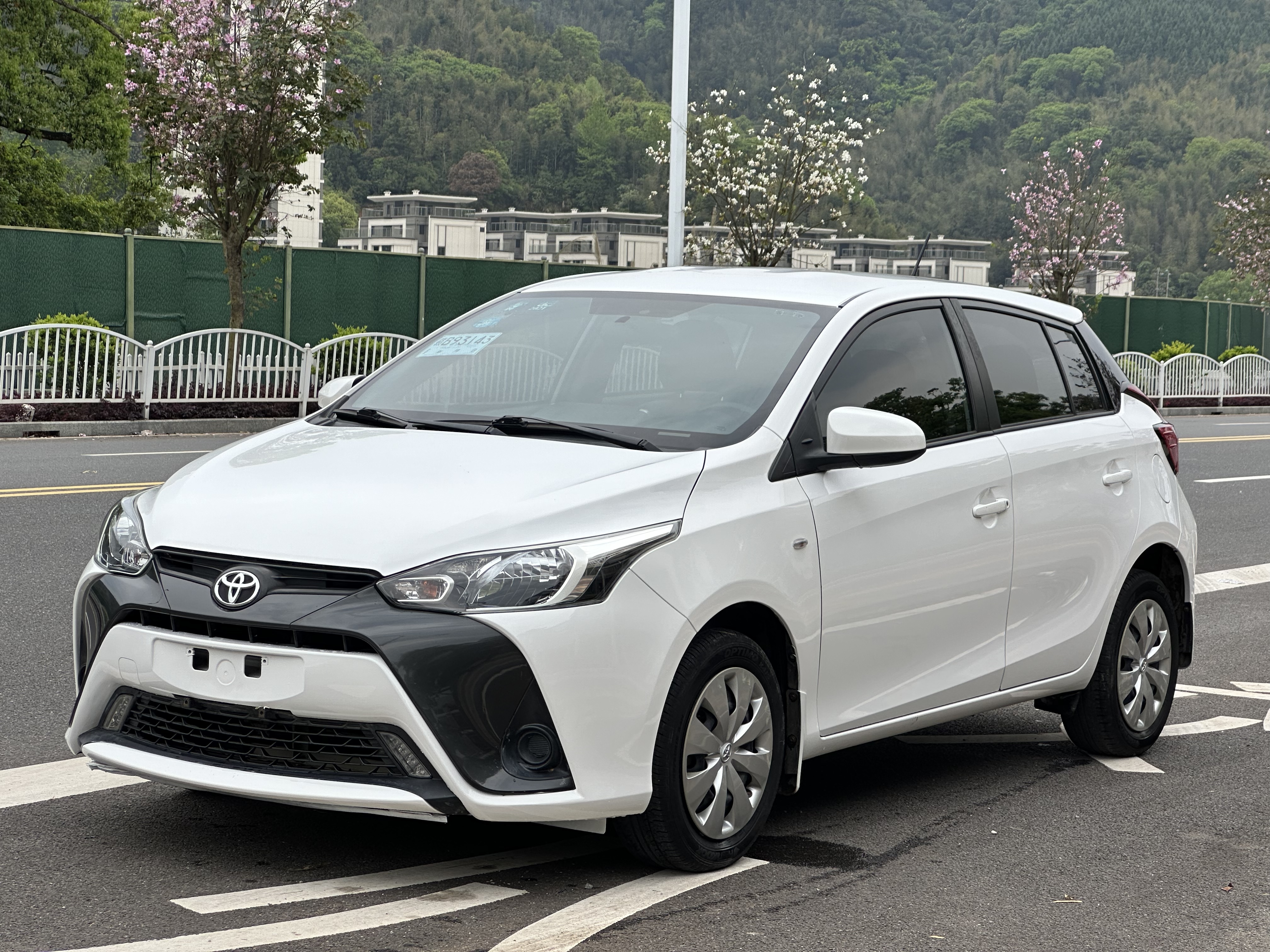 Yaris L Zhixuan 2017 Yaris L Zhixuan 2017 car image