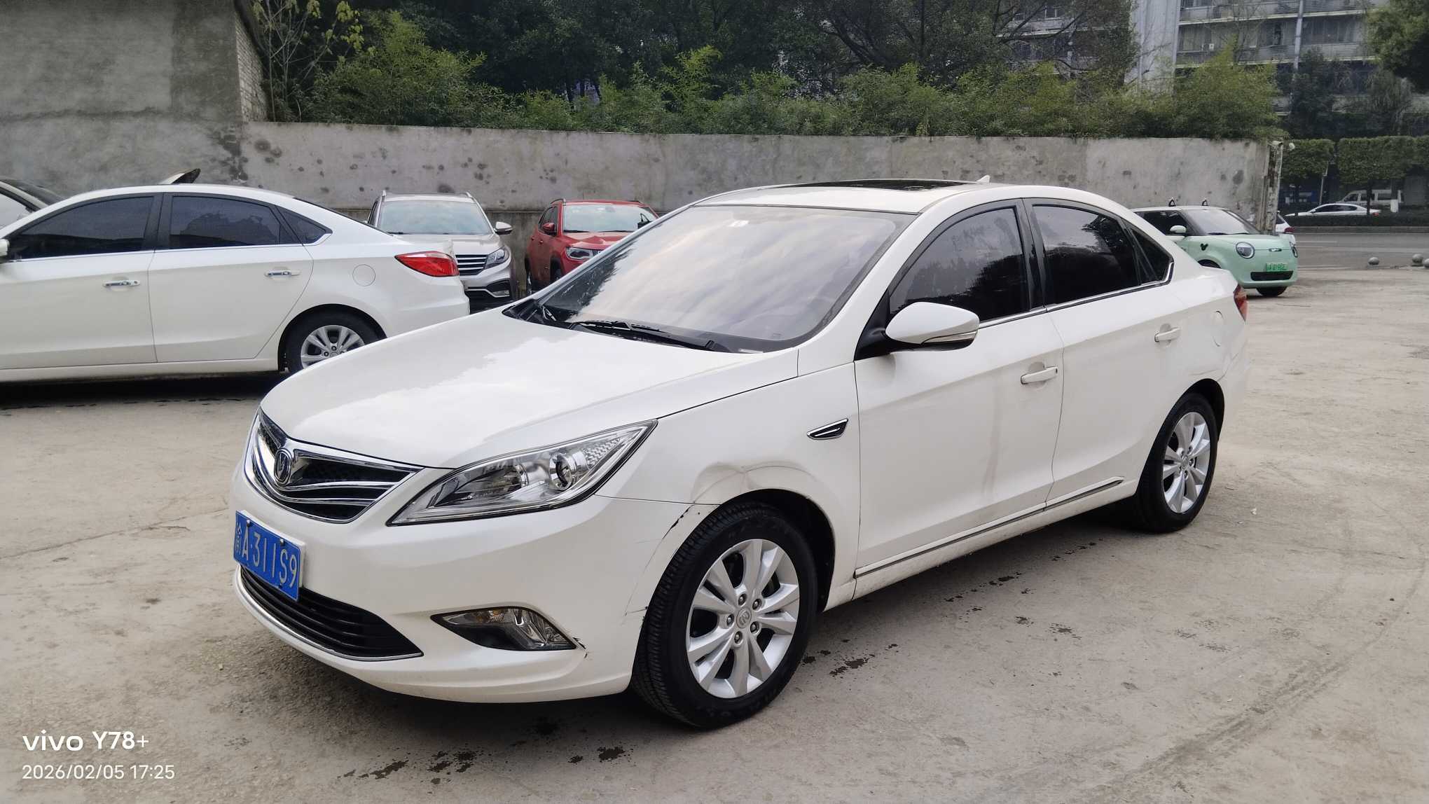 Changan Eado 2014 car image 