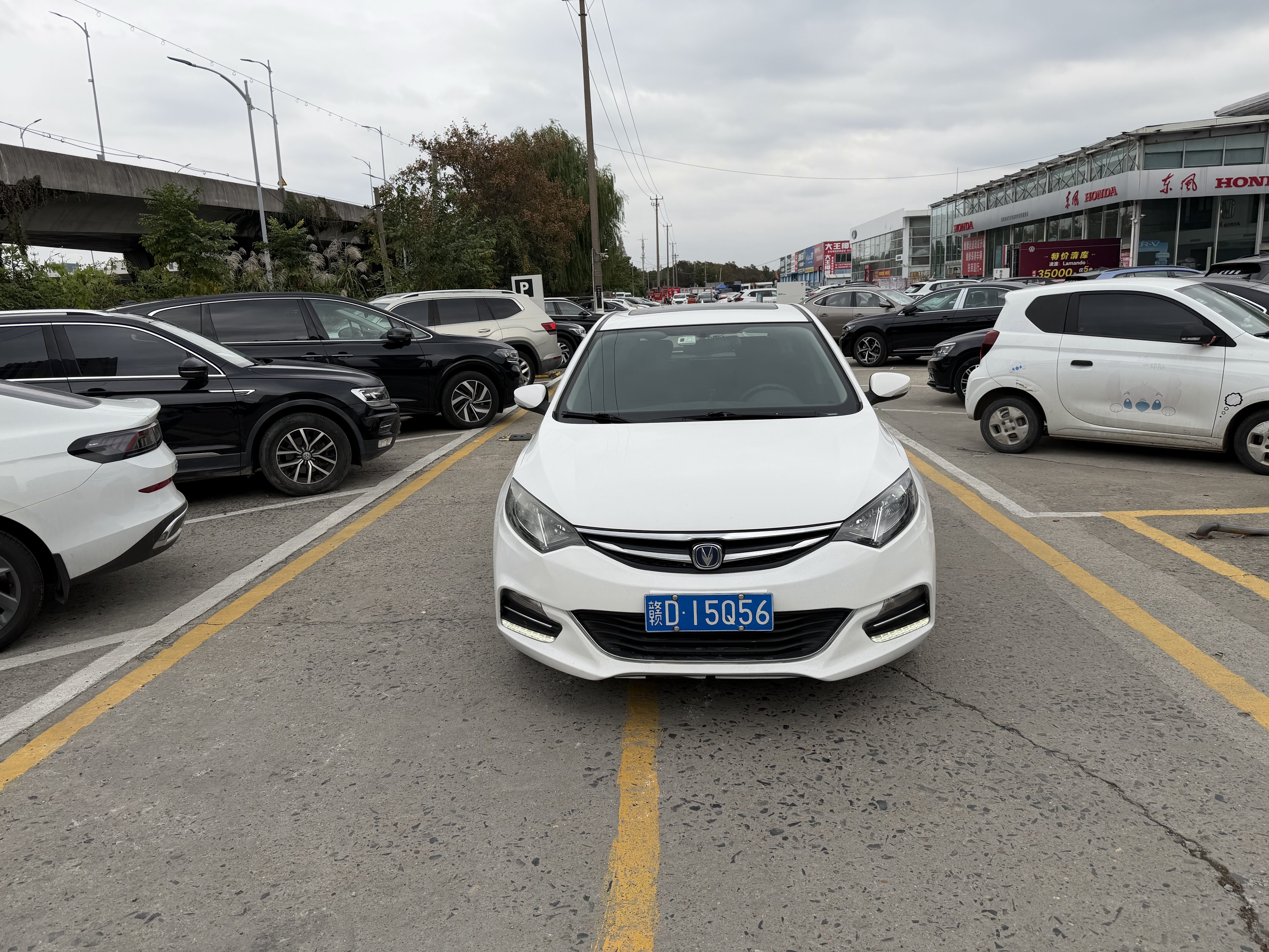 Changan Eado XT 2017 car image 
