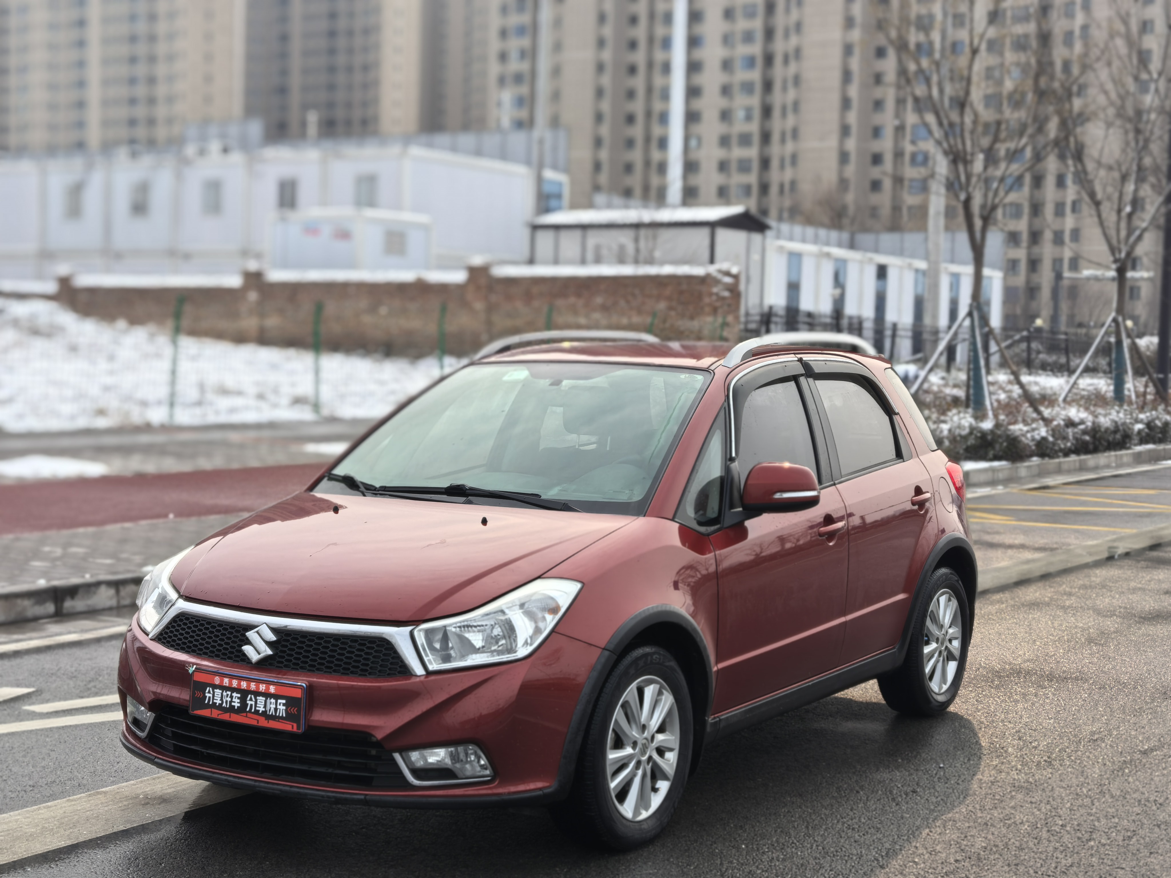 Suzuki SX4 2016 汽车图片 