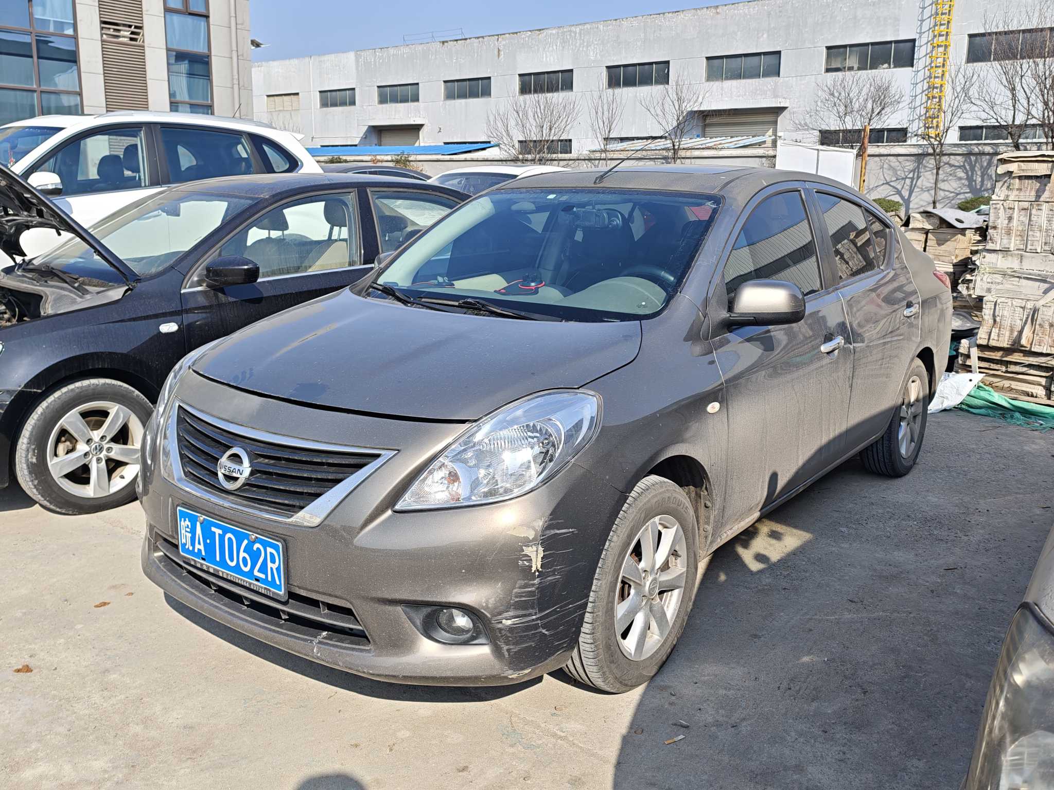 Nissan Sunny 2012 汽车图片 