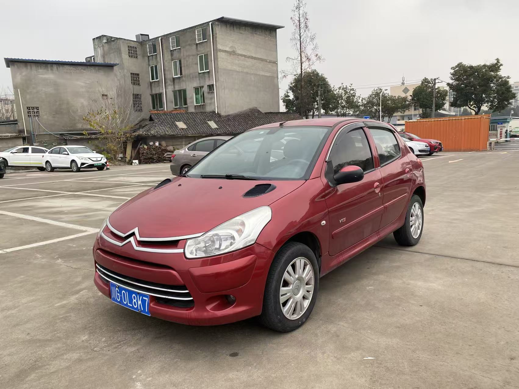 Citroen C2 2013 Citroen C2 2013 immagine di auto