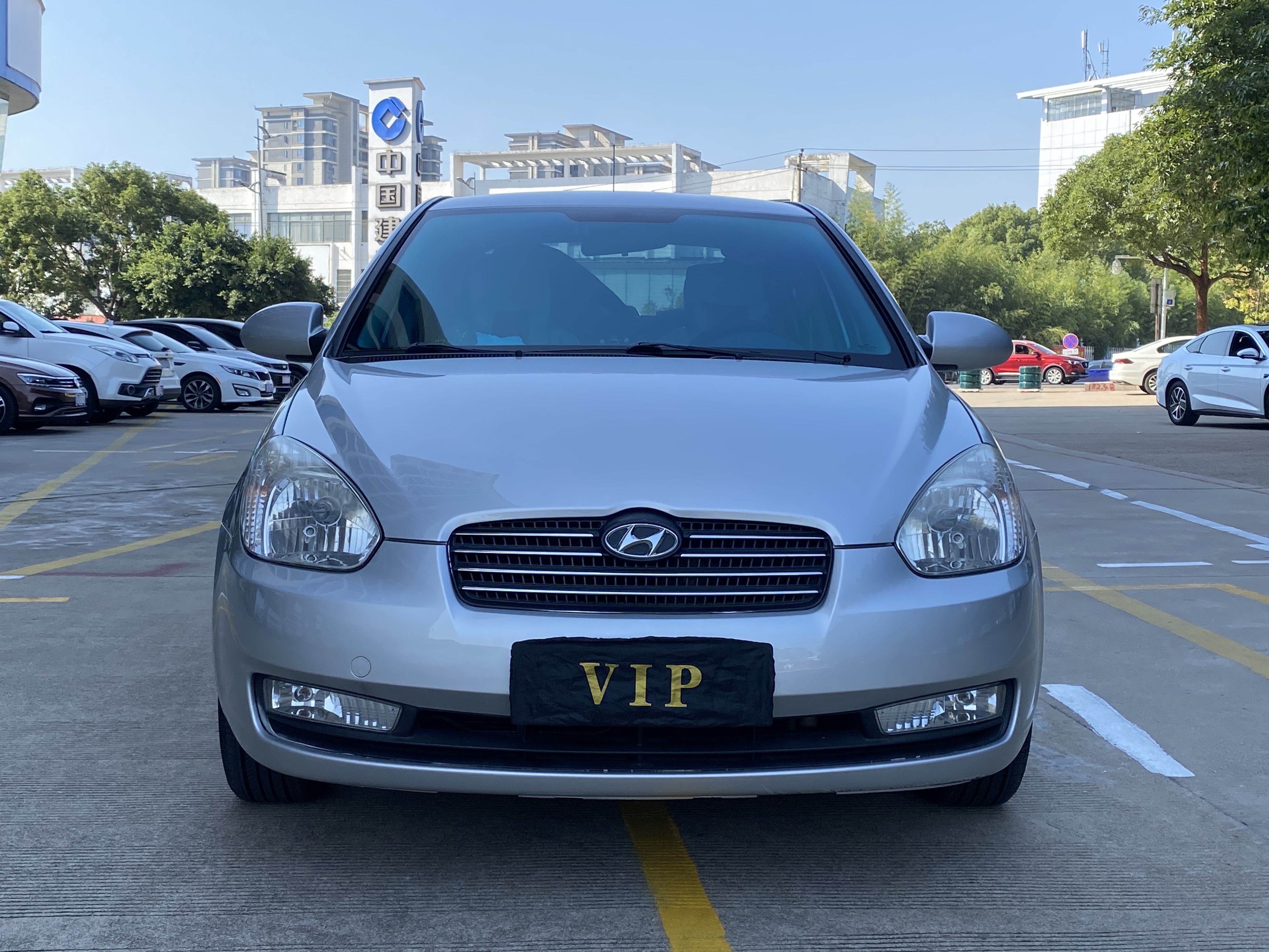 Hyundai Accent 2010 car image 