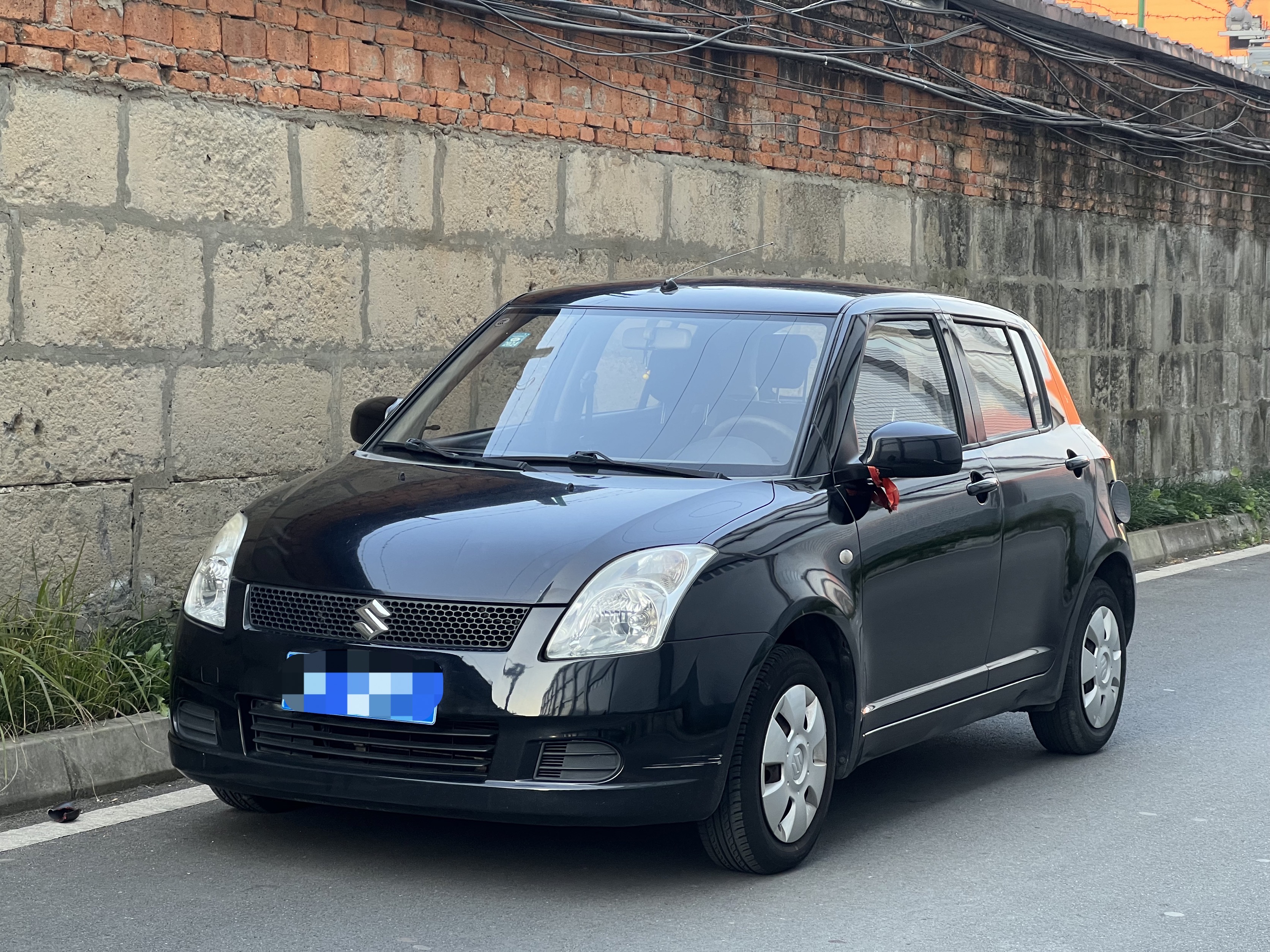 Suzuki 2010 car image 