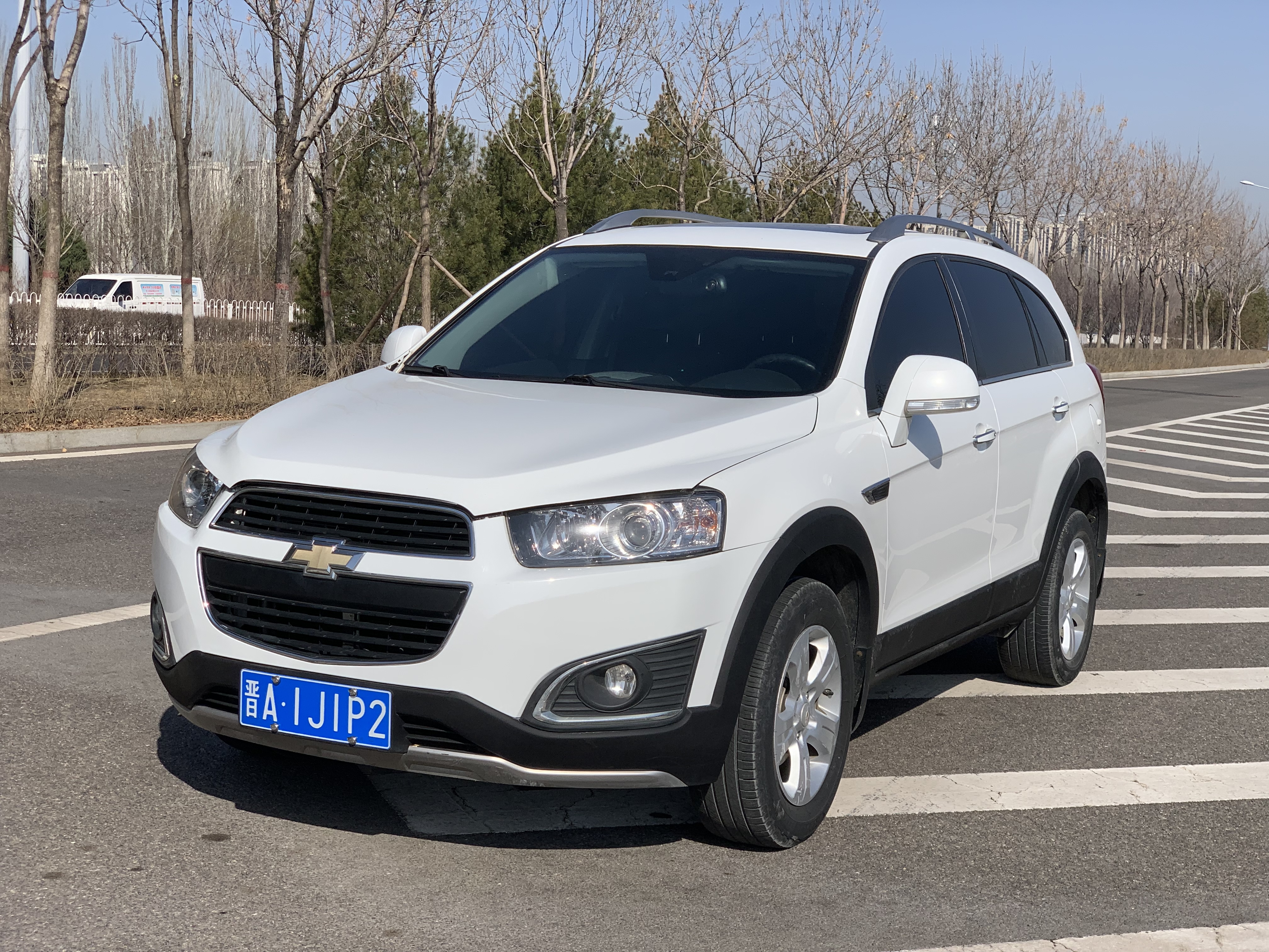 Chevrolet Captiva 2016 car image 