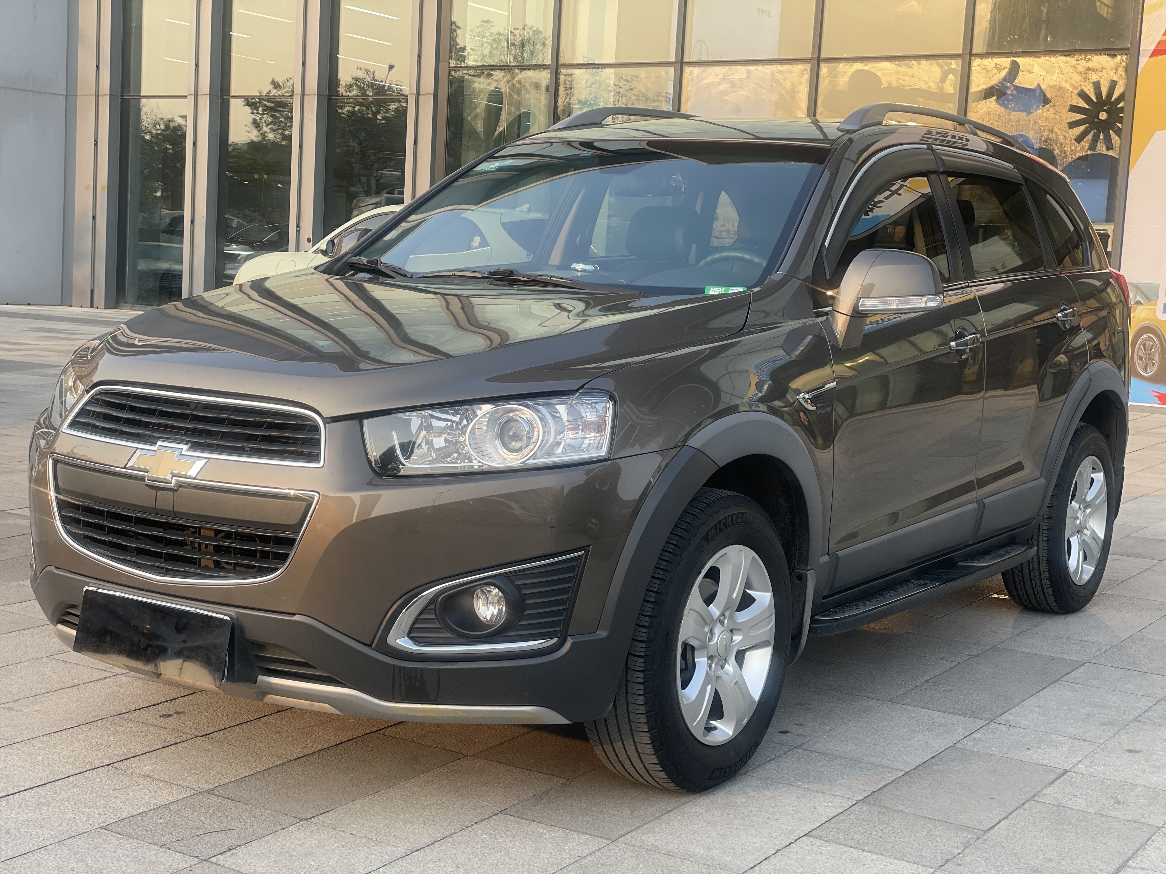 Chevrolet Captiva 2016 car image 