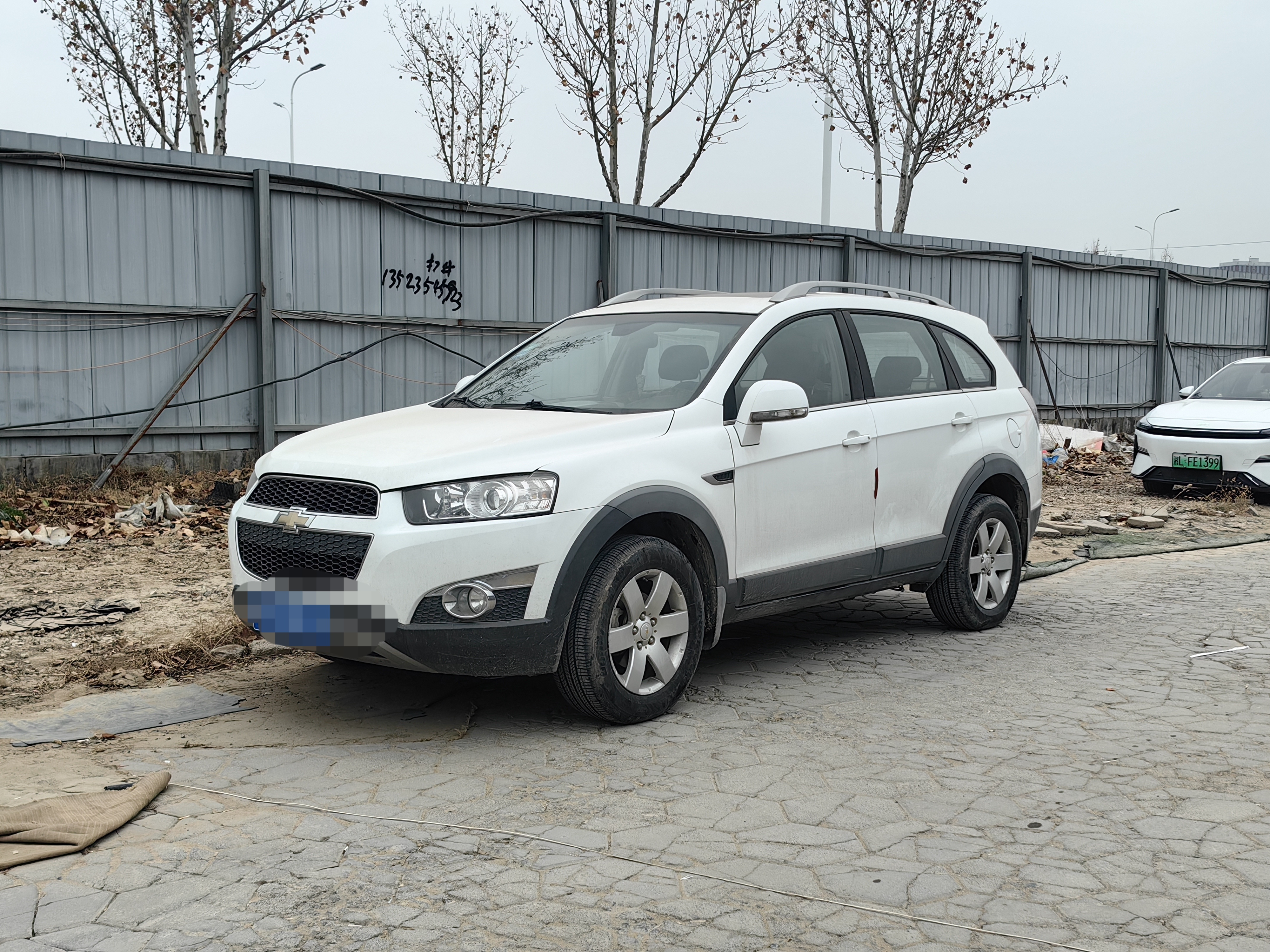 Chevrolet Captiva 2014 car image 